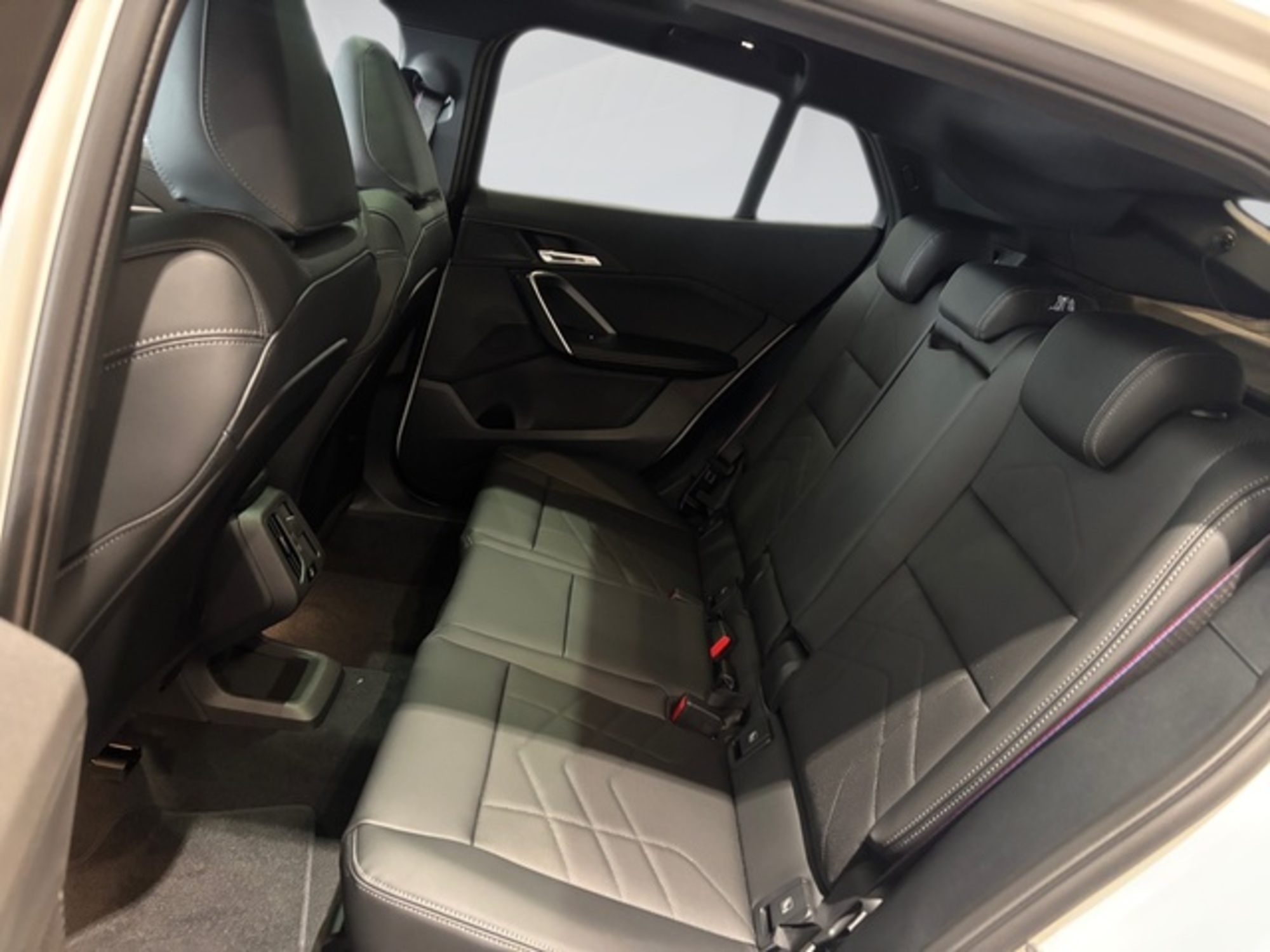 Renting BMW X2 xDrive20d 120 kW (163 CV) 12