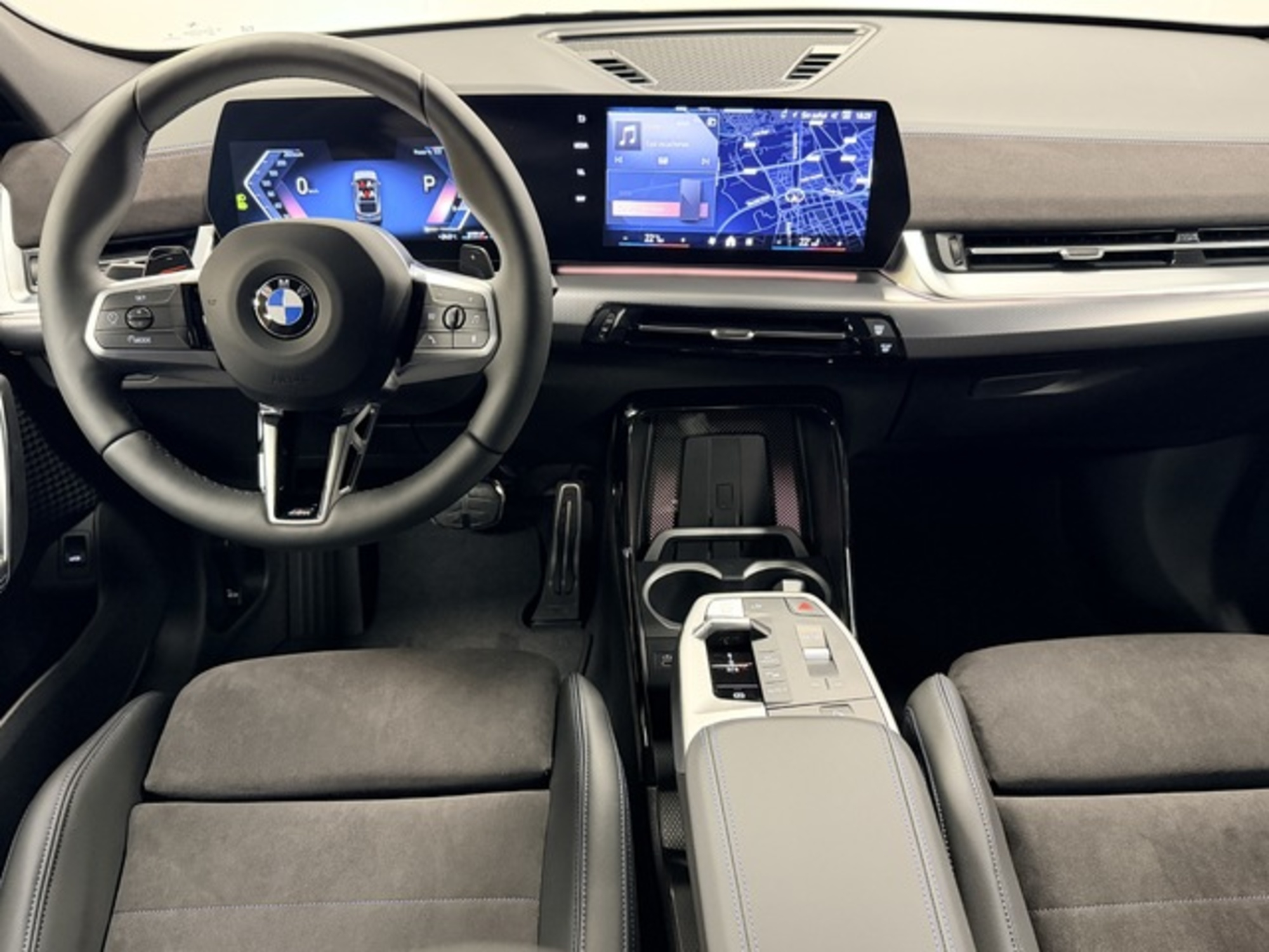 Renting BMW X2 xDrive20d 120 kW (163 CV) 6 2