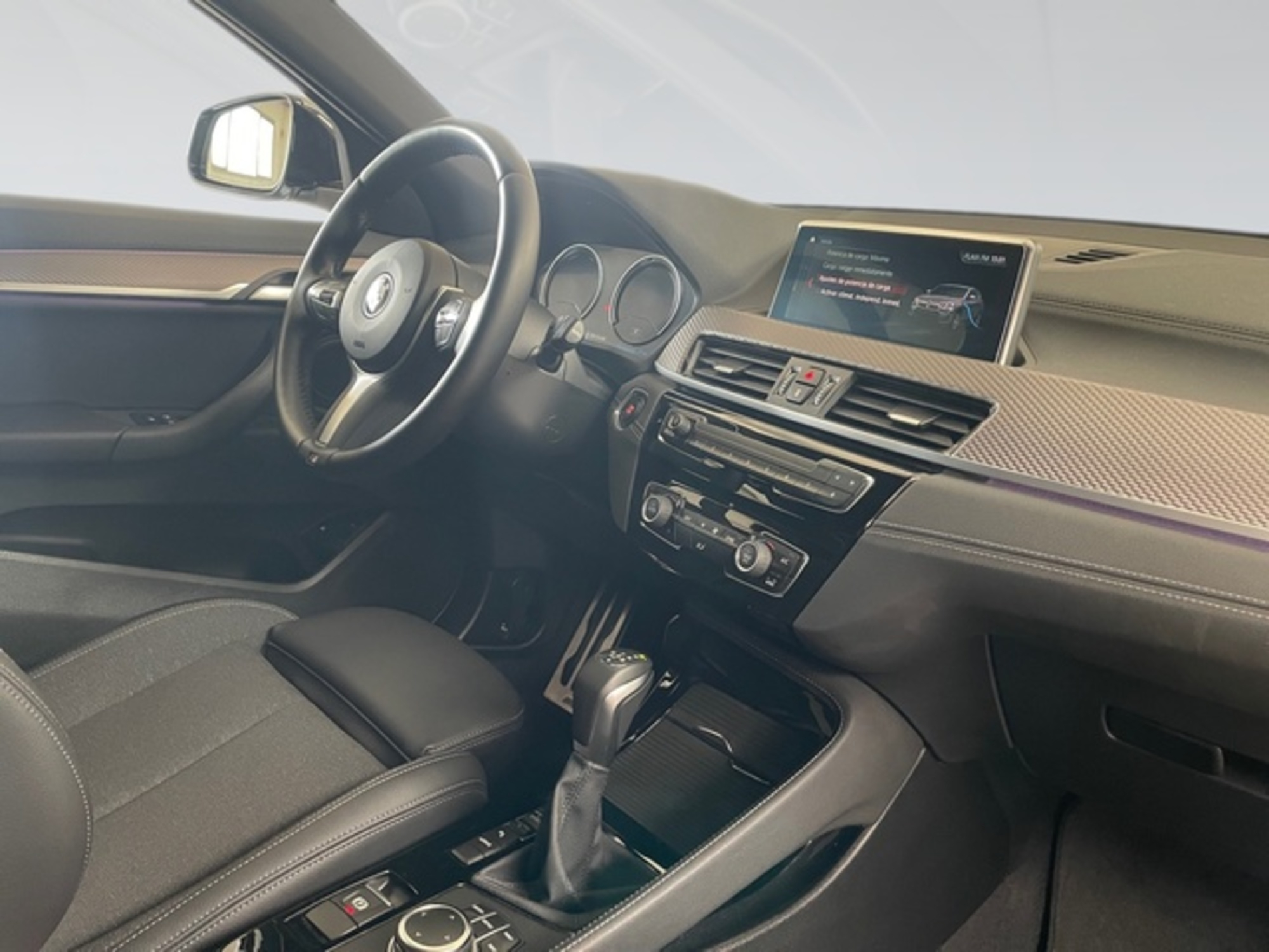 Renting BMW X2 xDrive25e 162 kW (220 CV) 1
