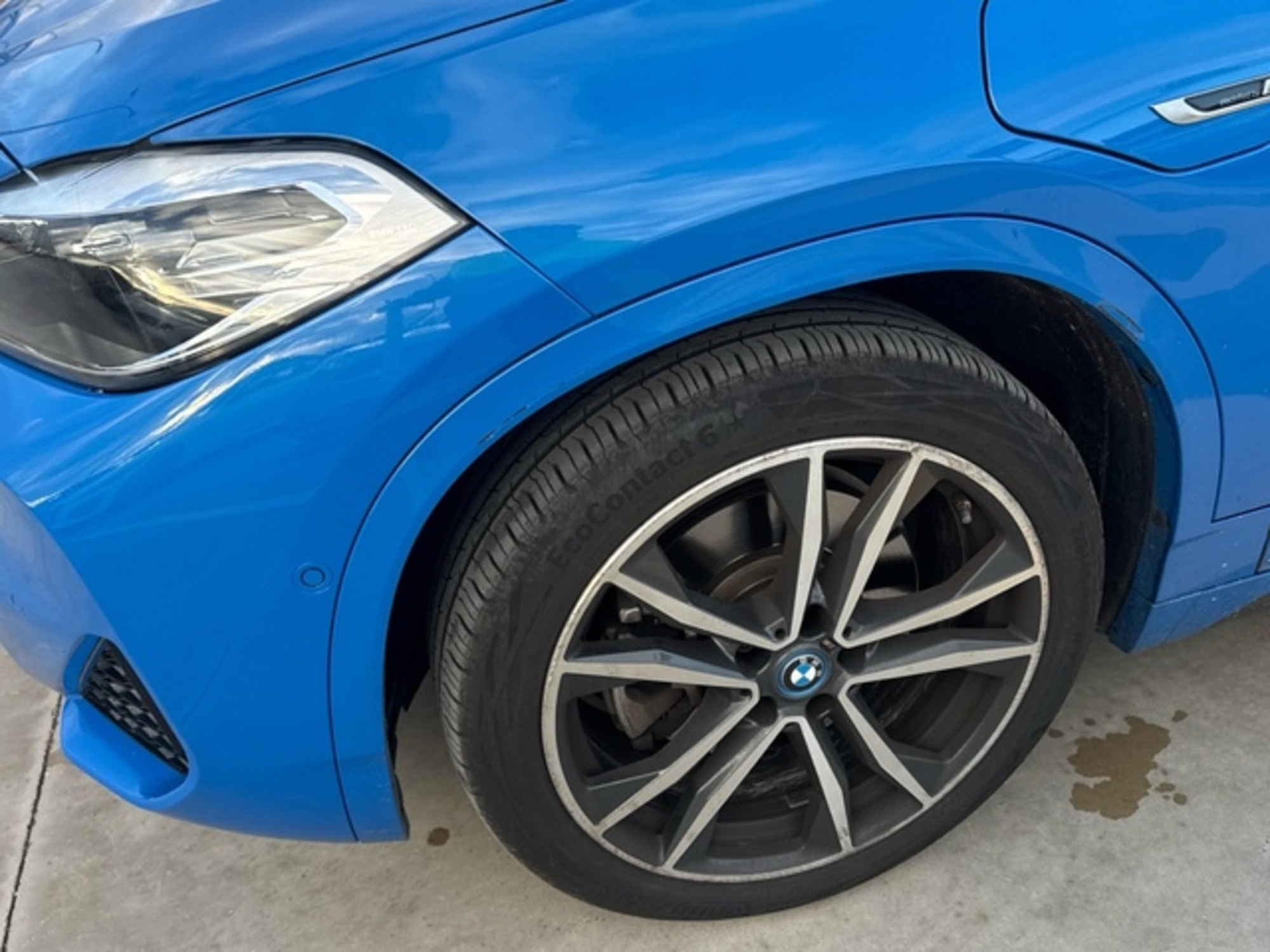 Renting BMW X2 xDrive25e 162 kW (220 CV) 4
