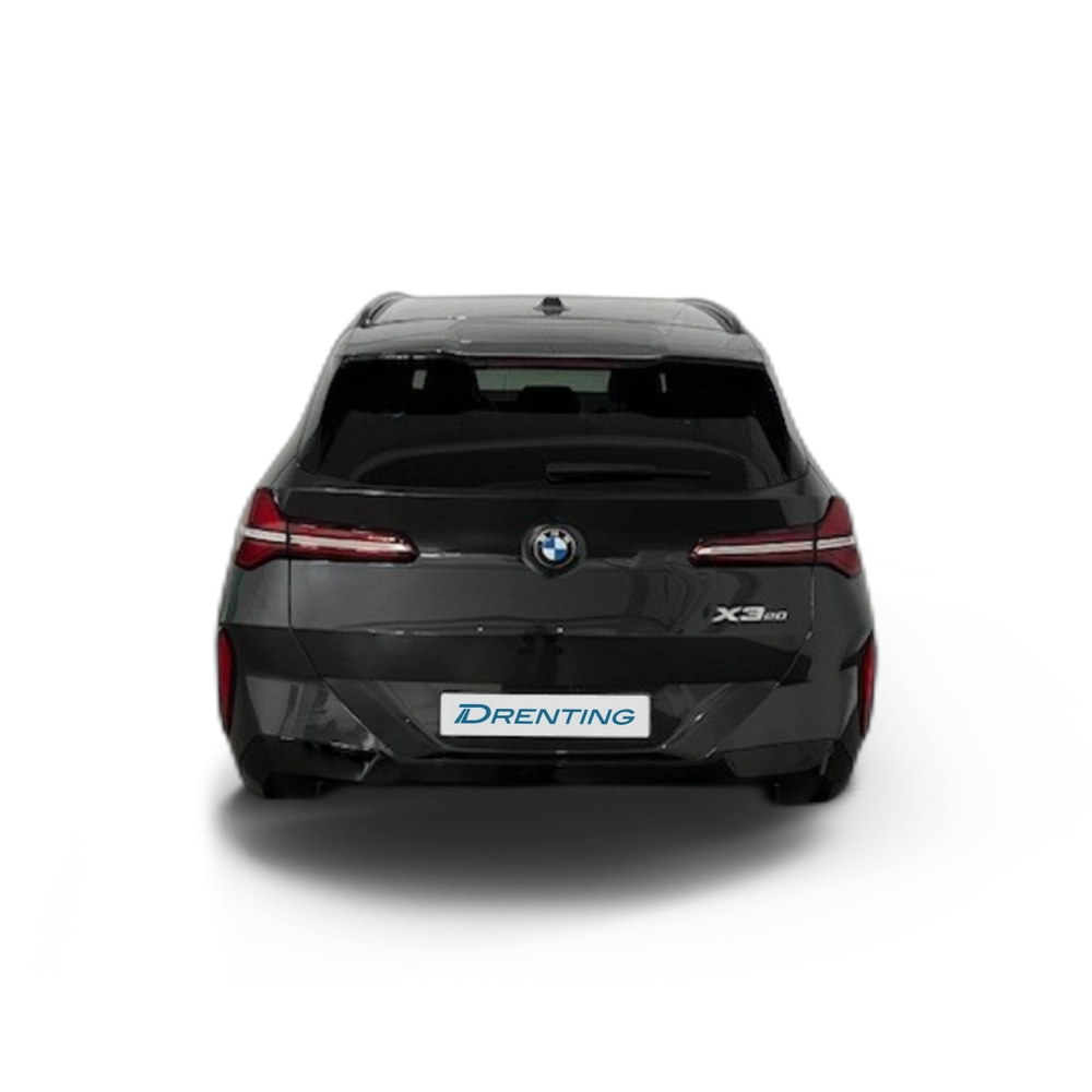 Renting BMW X3 20 xDrive 153 kW (208 CV) 4 1