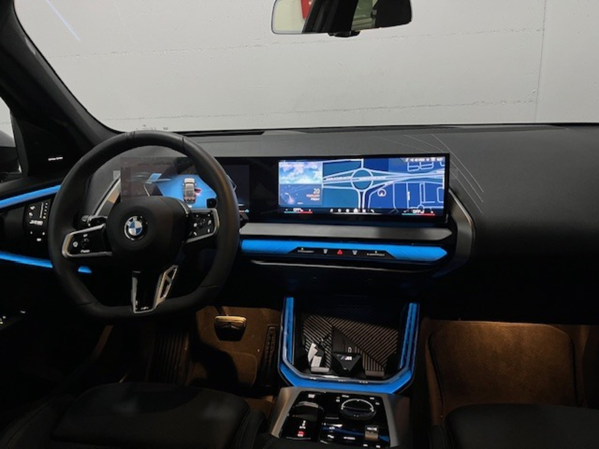 Renting BMW X3 20 xDrive 153 kW (208 CV) 4 1
