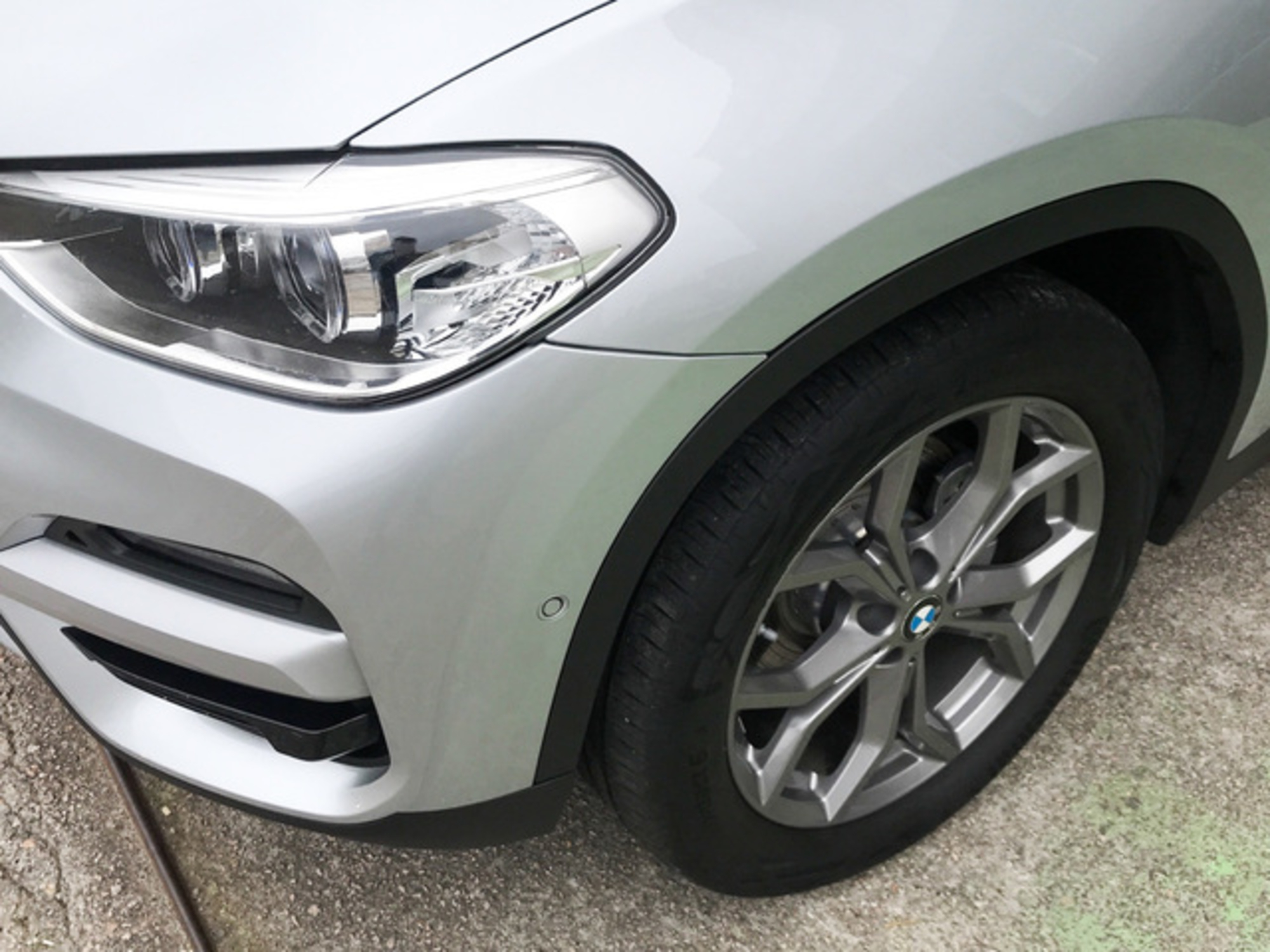 Renting BMW X3 xDrive20d 140 kW (190 CV) 1 2