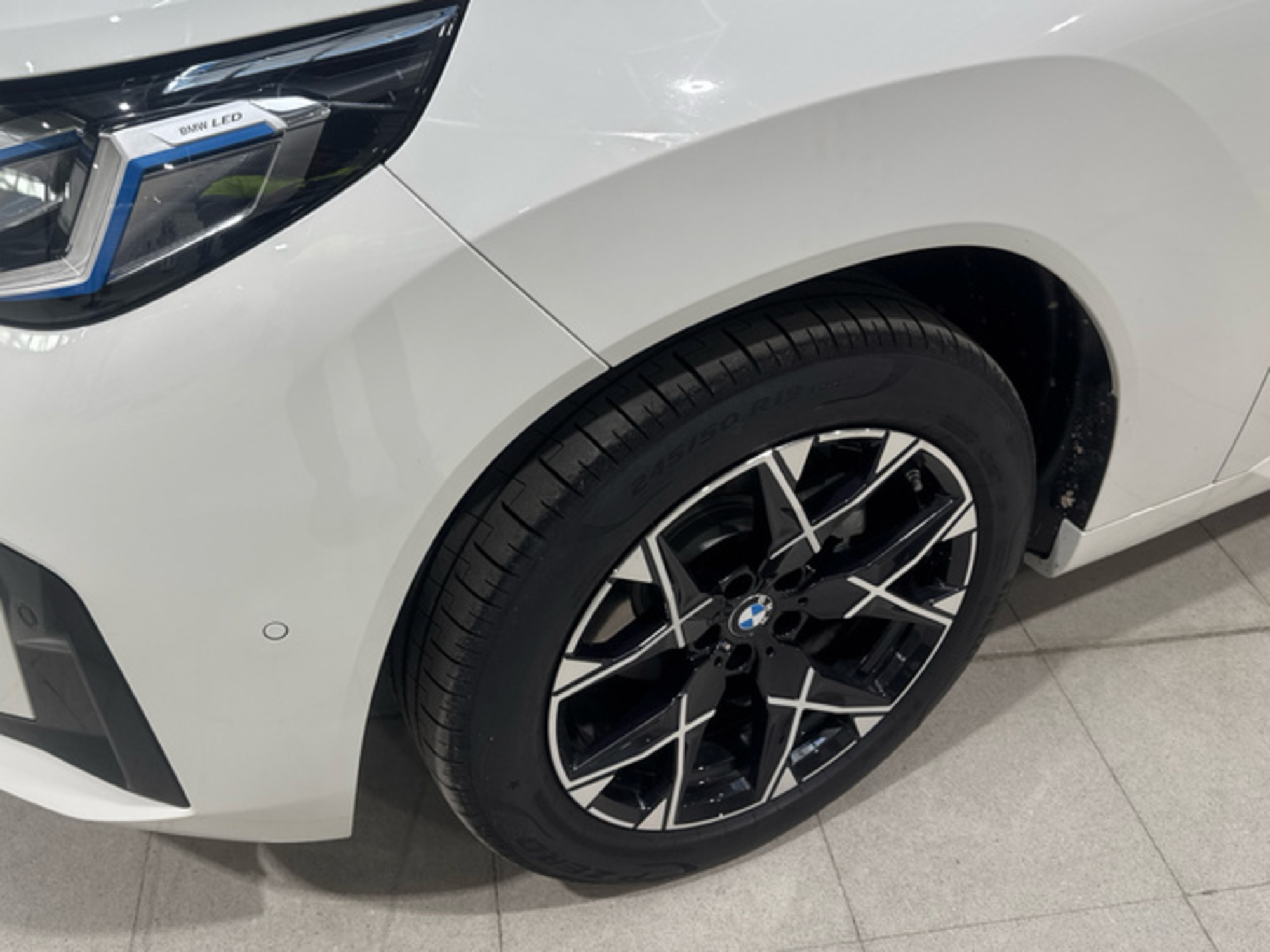 Renting BMW X3 xDrive20d 145 kW (197 CV) 10 7