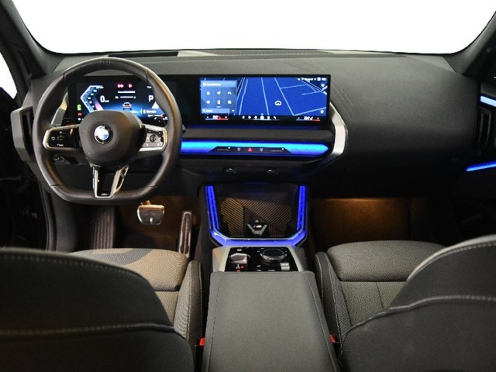 Renting BMW X3 xDrive20d 145 kW (197 CV) 18 11