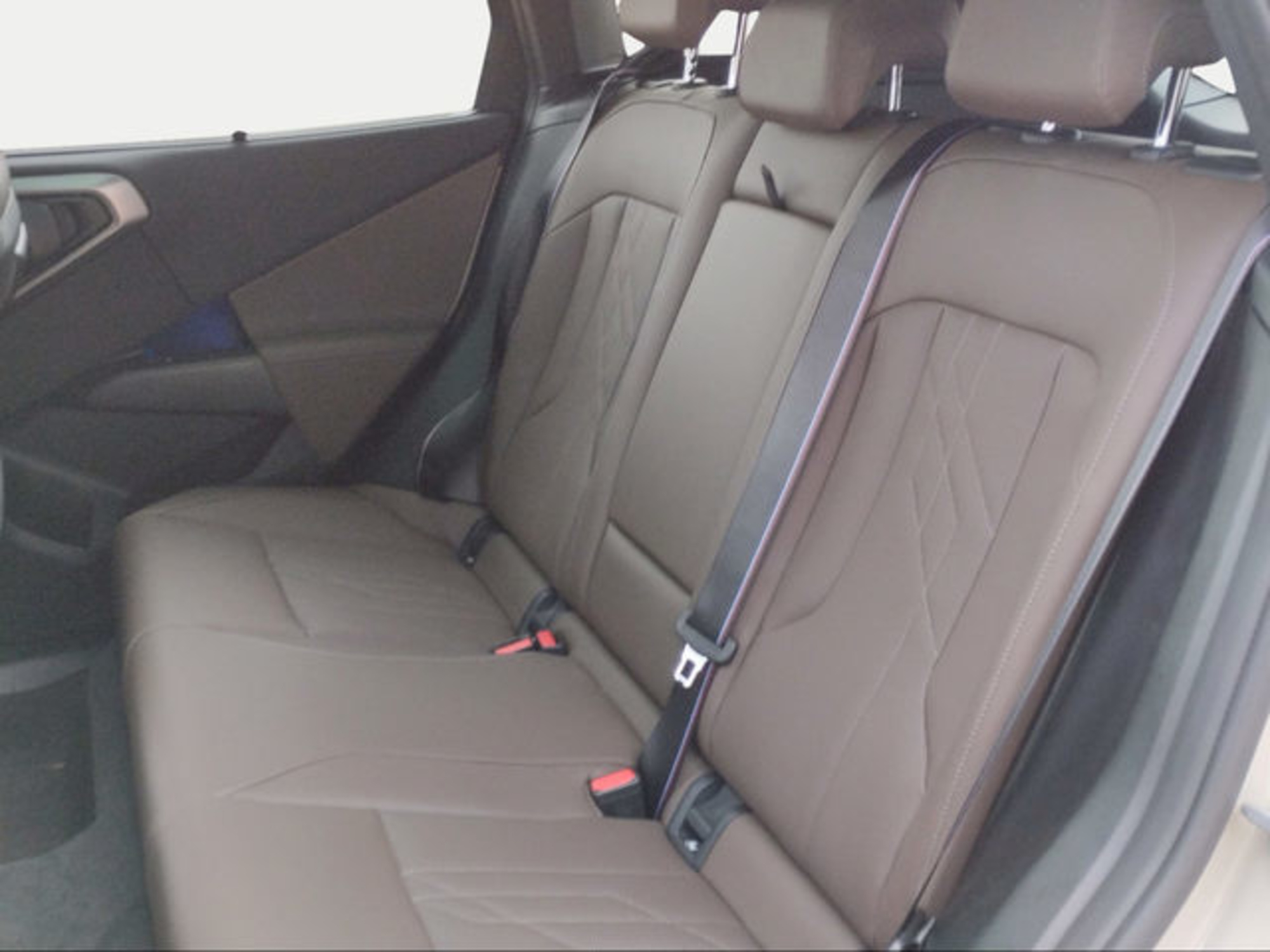 Renting BMW X3 xDrive20d 145 kW (197 CV) 18 15