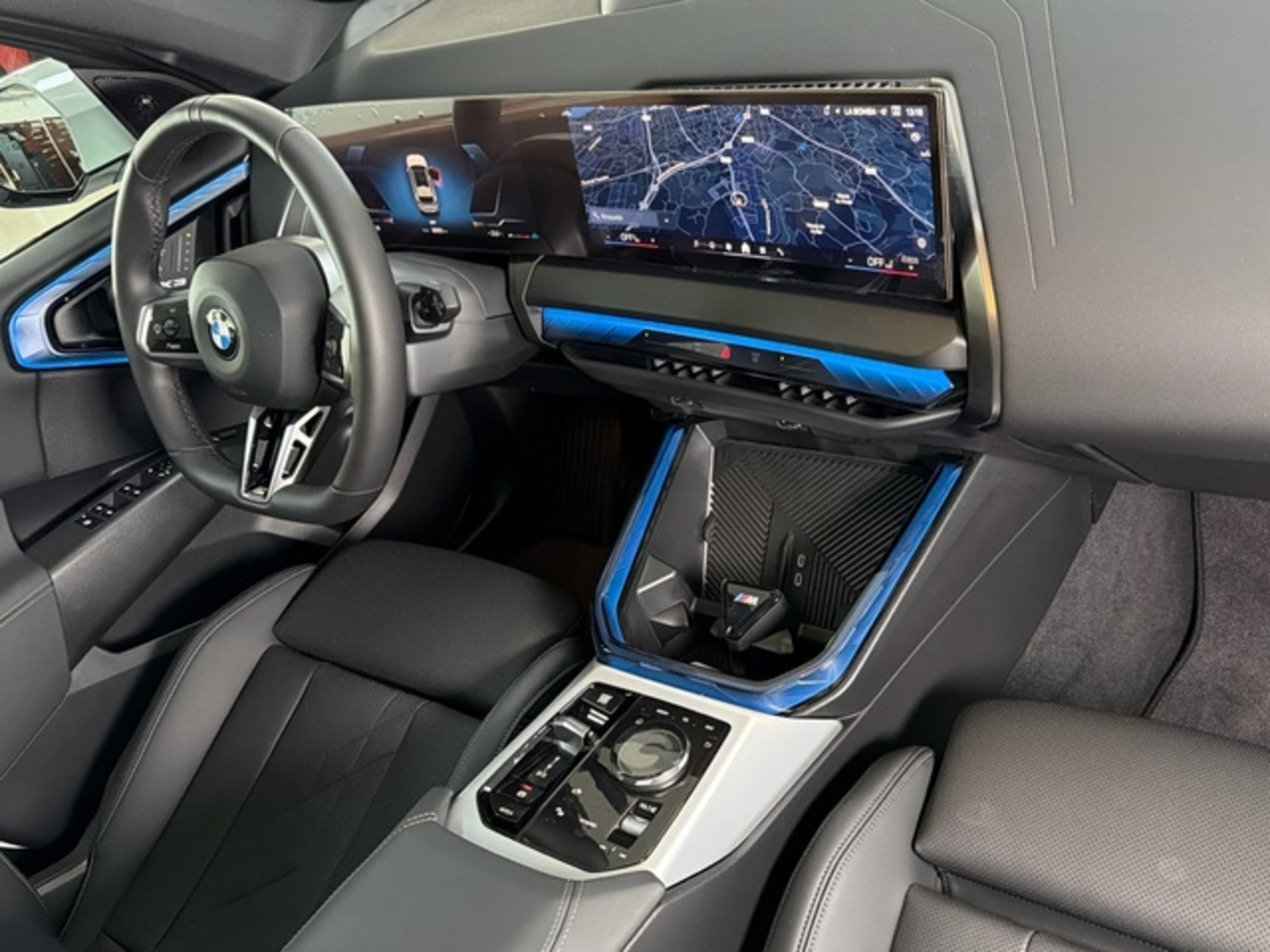 Renting BMW X3 xDrive20d 145 kW (197 CV) 19 10