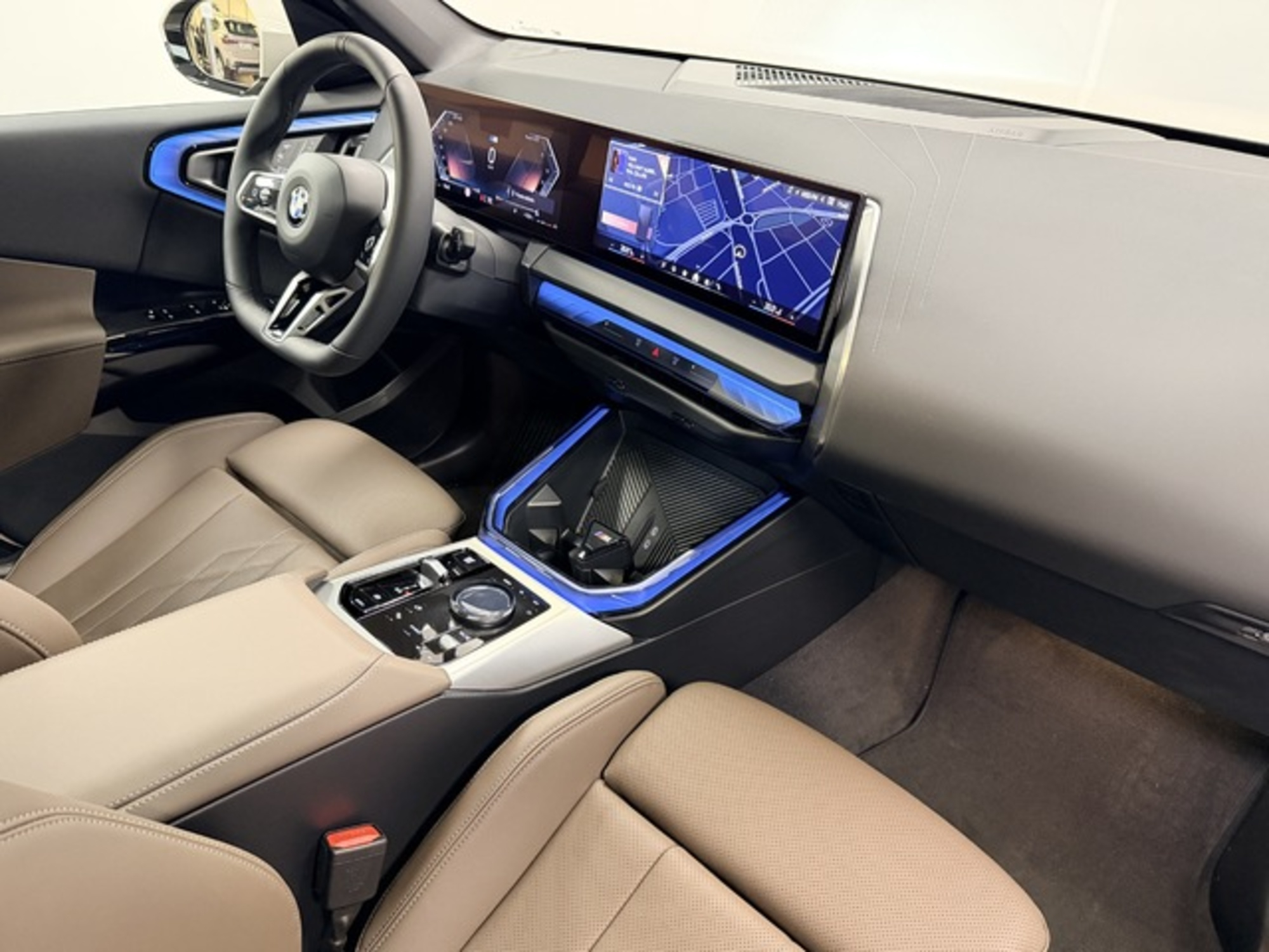 Renting BMW X3 xDrive20d 145 kW (197 CV) 19 13