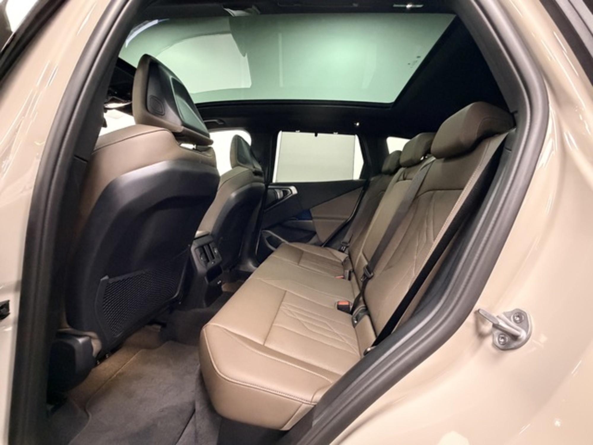 Renting BMW X3 xDrive20d 145 kW (197 CV) 19 13