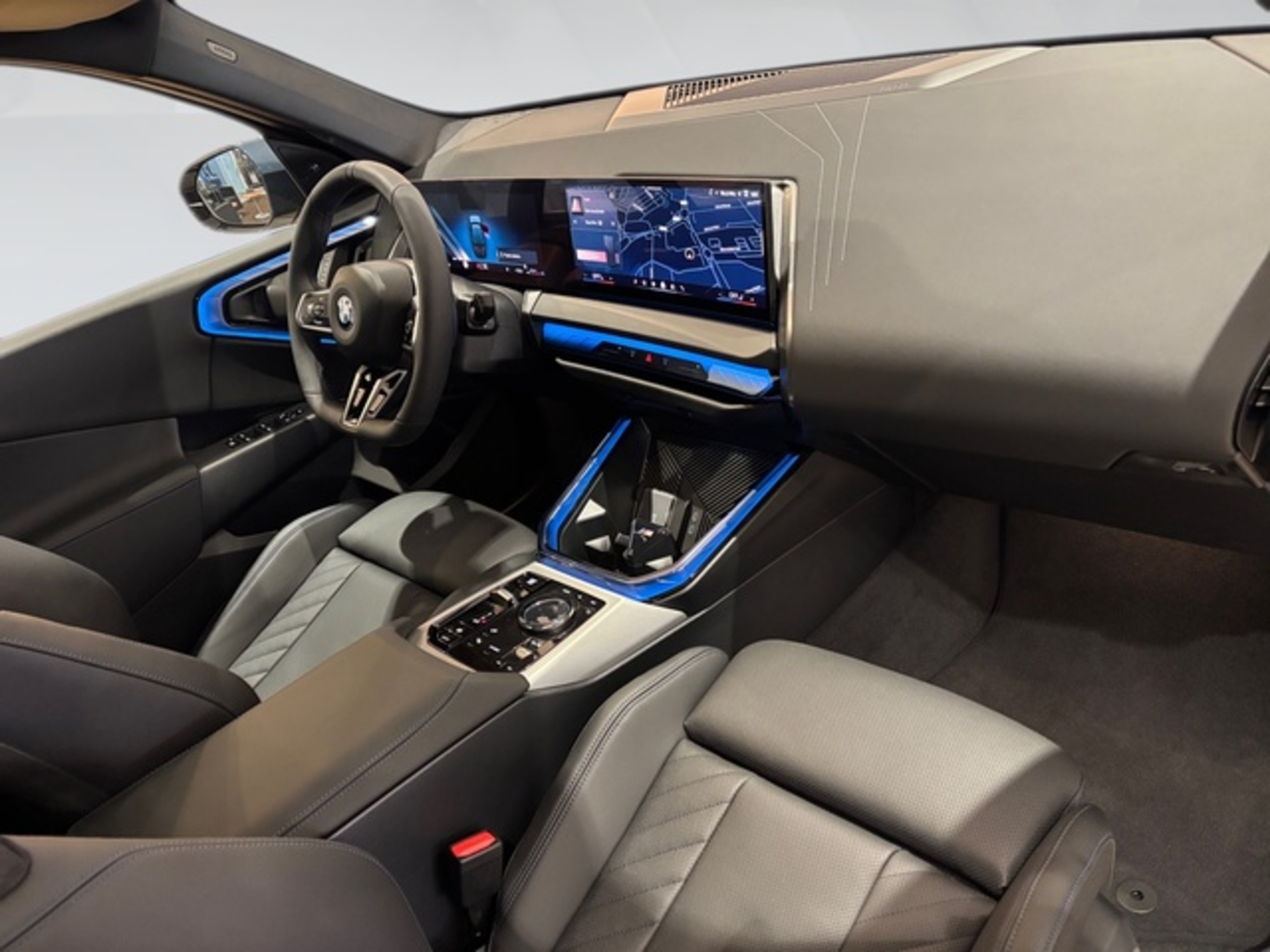 Renting BMW X3 xDrive20d 145 kW (197 CV) 2