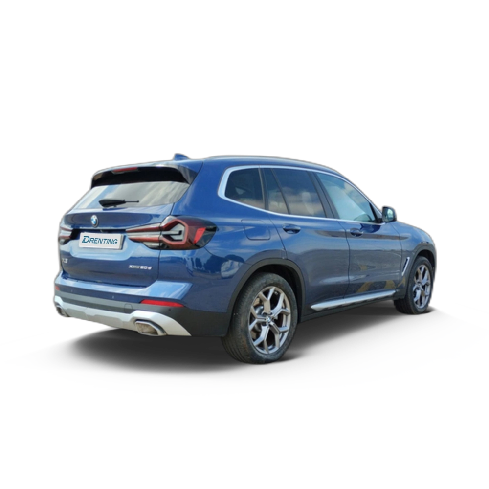 Renting BMW X3 xDrive20d xLine 140 kW (190 CV) 4 8