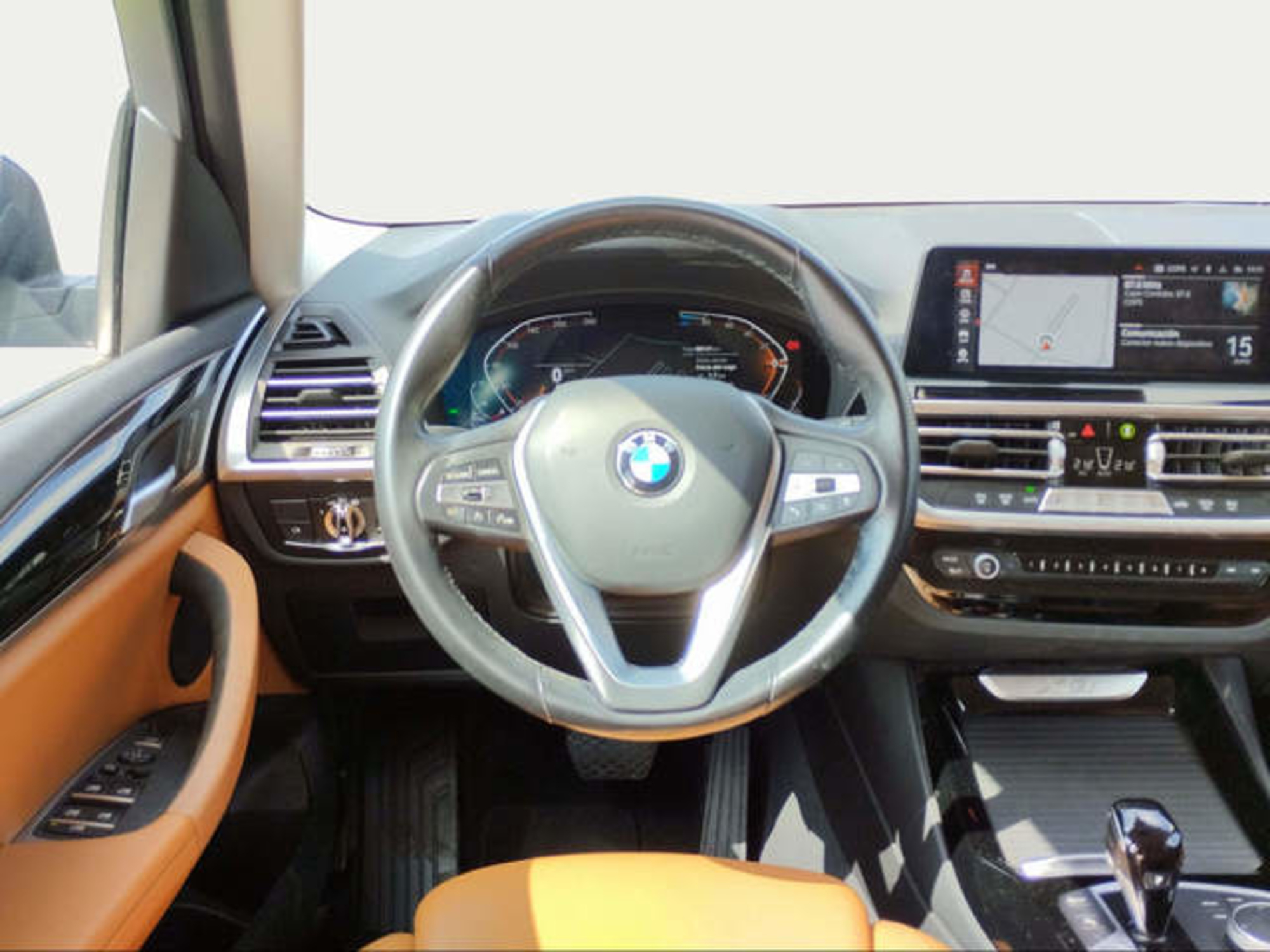 Renting BMW X3 xDrive20d xLine 140 kW (190 CV) 4 8