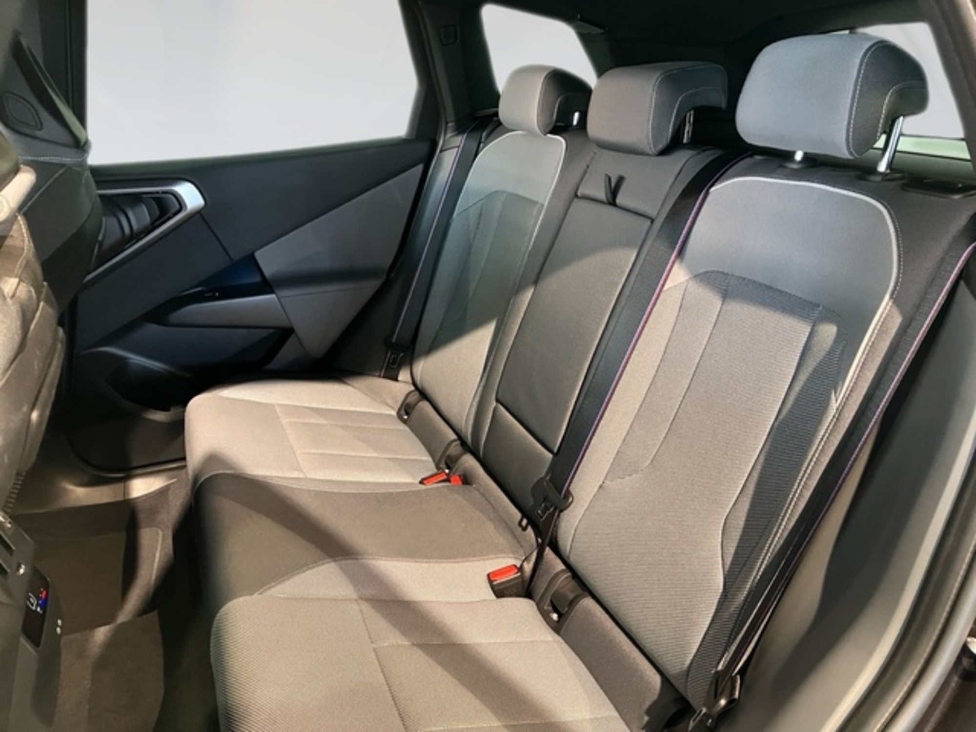 Renting BMW X3 xDrive30e 220 kW (299 CV) 13
