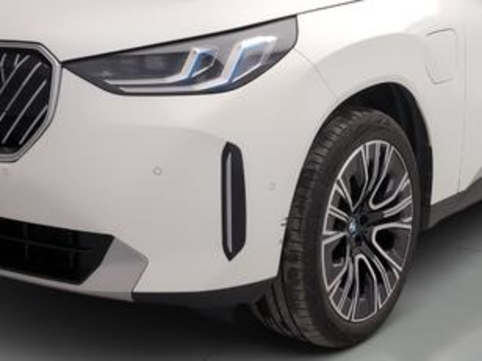 Renting BMW X3 xDrive30e 220 kW (299 CV) 14