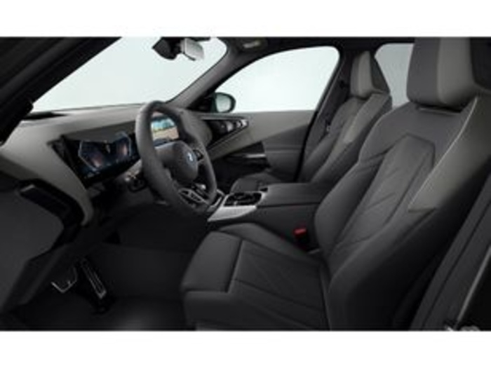 Renting BMW X3 xDrive30e 220 kW (299 CV) 4 2