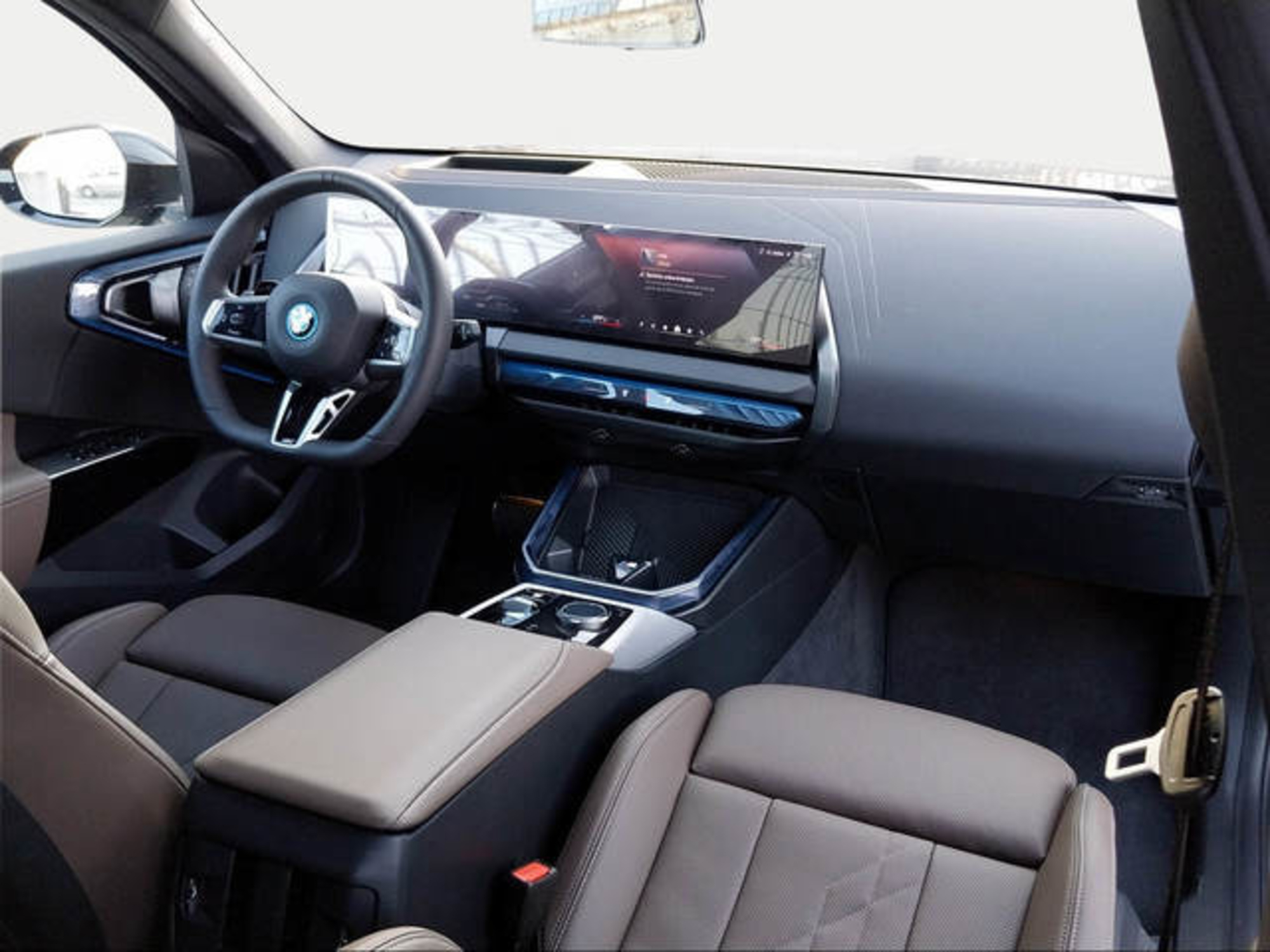 Renting BMW X3 xDrive30e 220 kW (299 CV) 4 7
