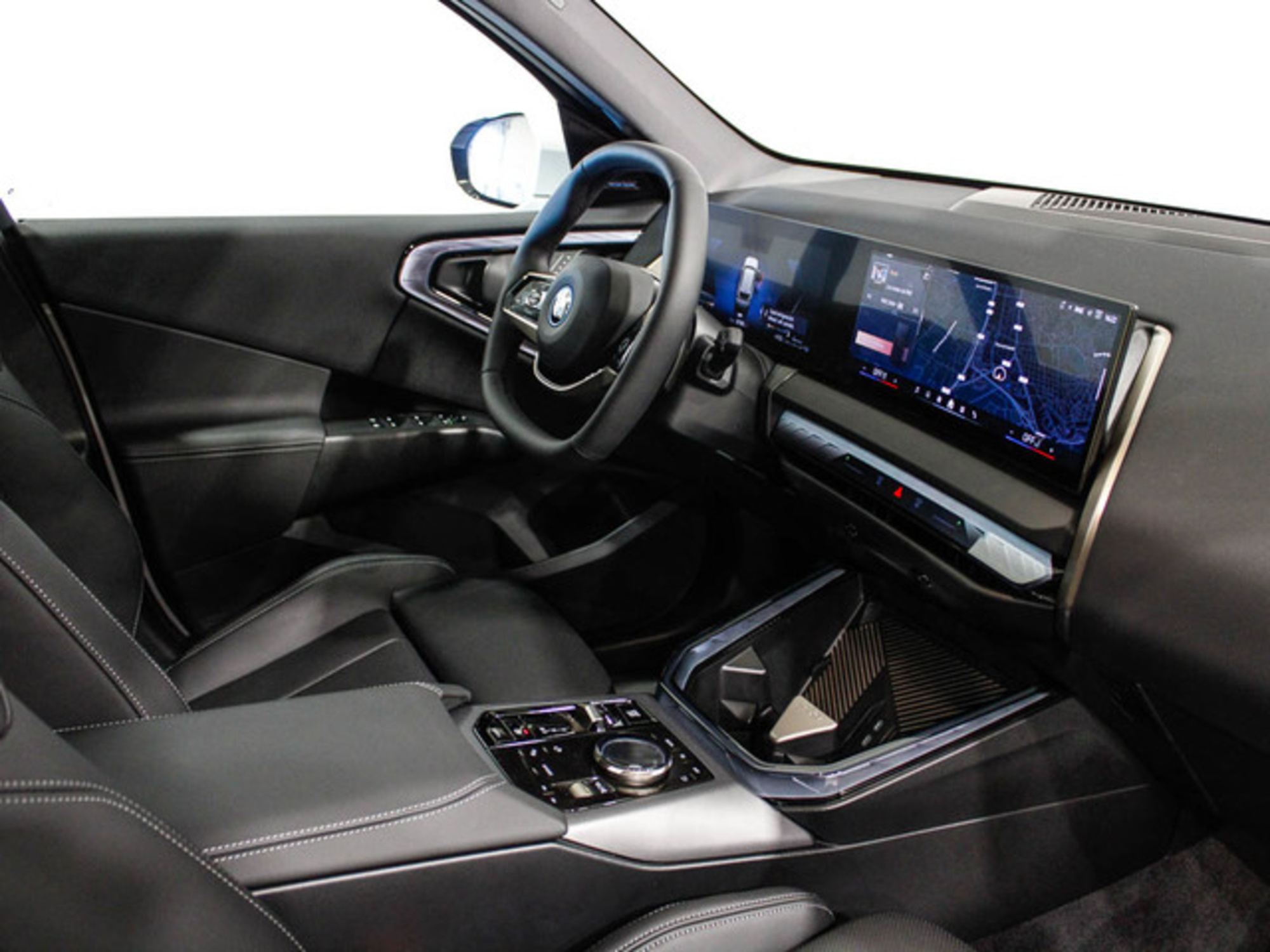 Renting BMW X3 xDrive30e 220 kW (299 CV) 4 8