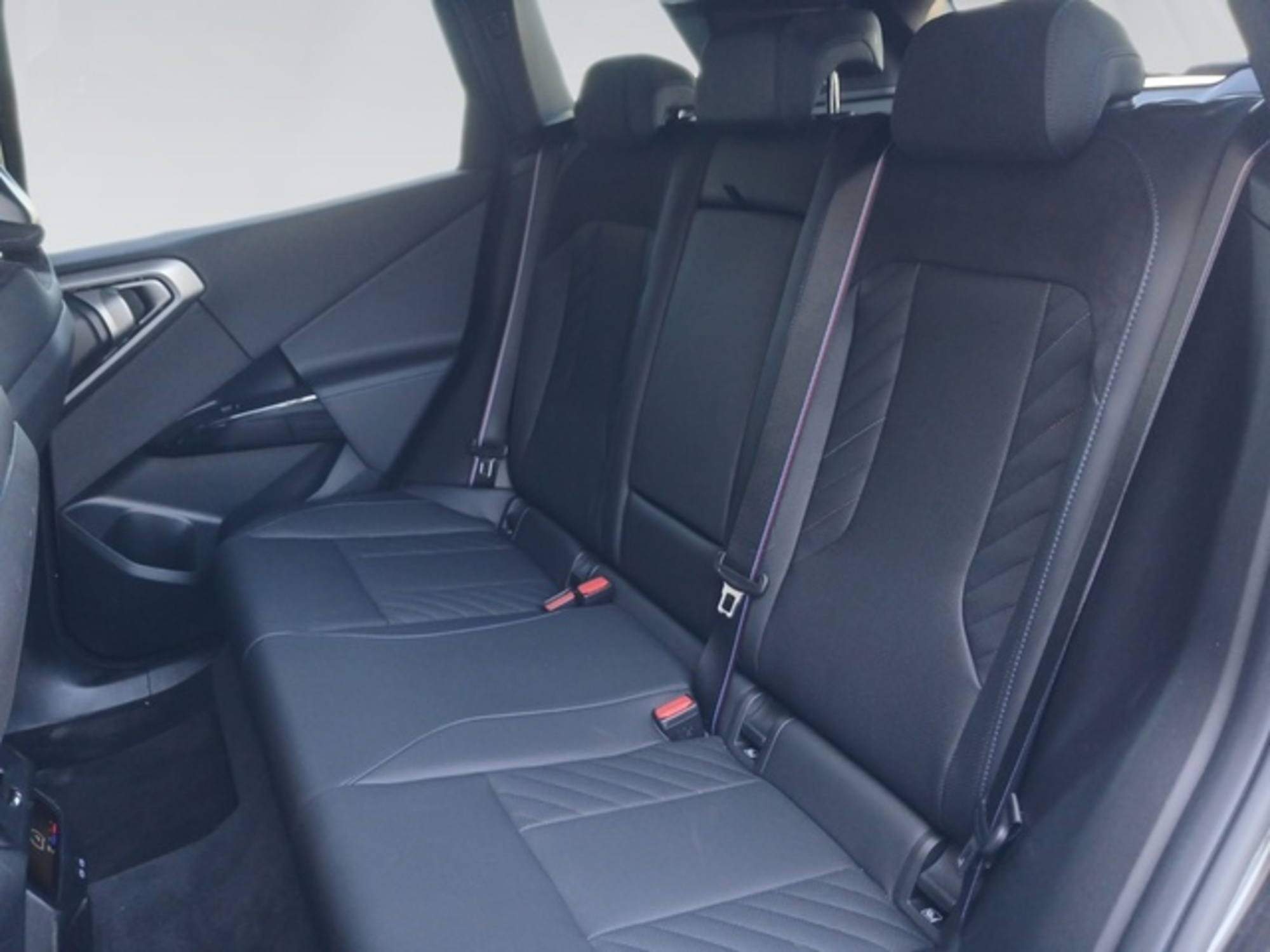 Renting BMW X3 xDrive30e 220 kW (299 CV) 4