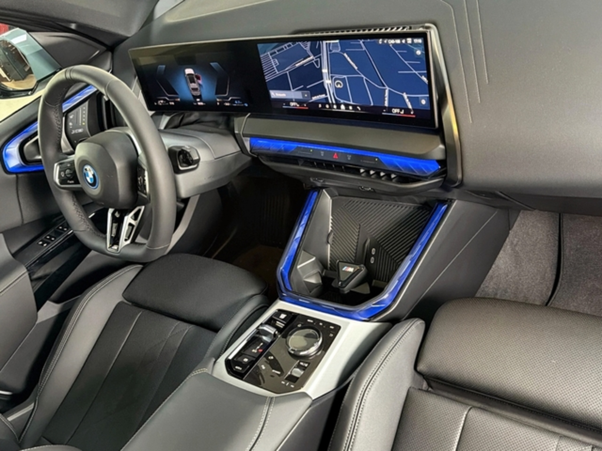 Renting BMW X3 xDrive30e 220 kW (299 CV) 5