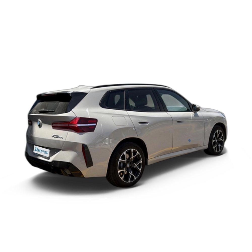Renting BMW X3 xDrive30e 220 kW (299 CV) 5 1