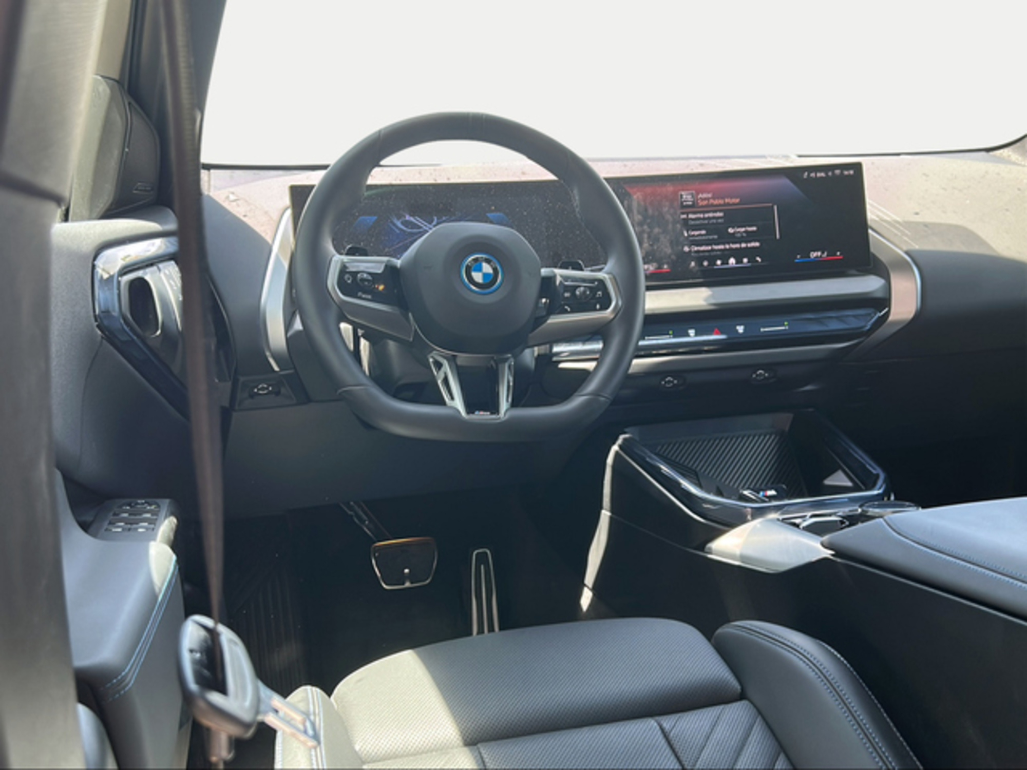 Renting BMW X3 xDrive30e 220 kW (299 CV) 5 1