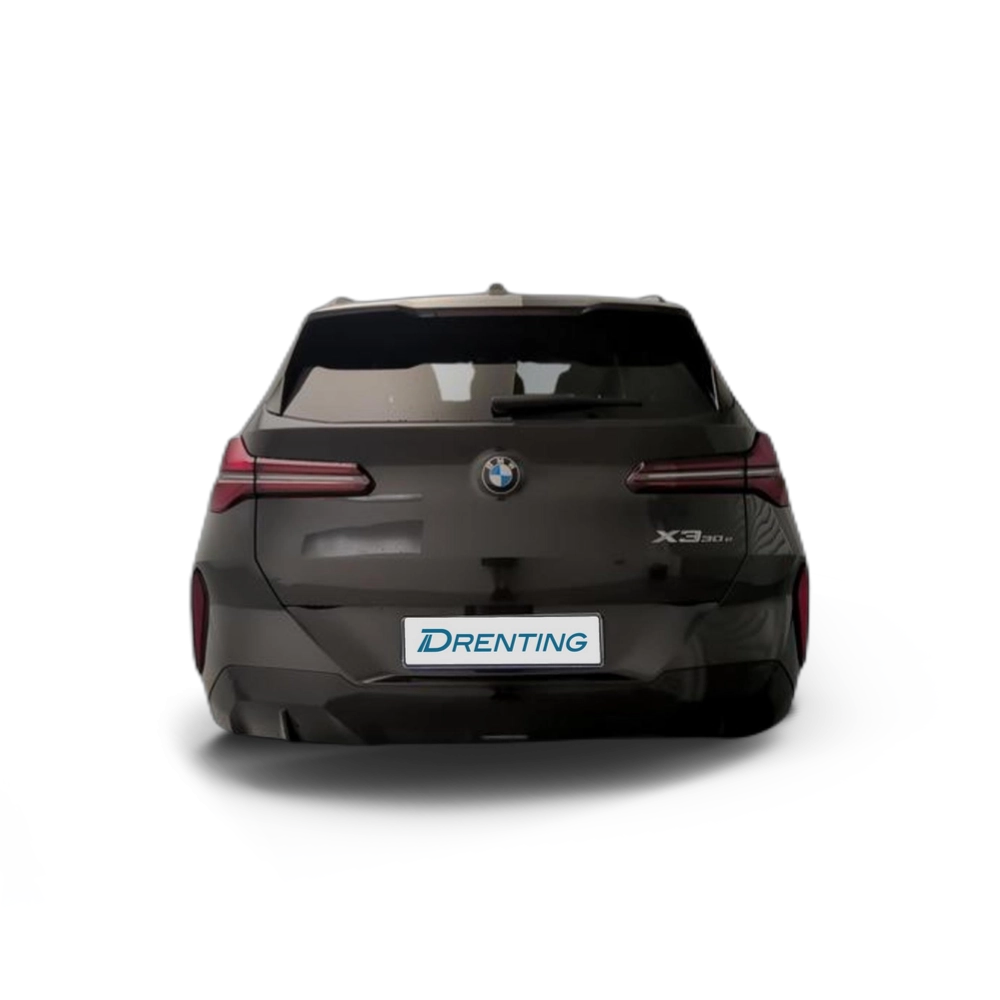 Renting BMW X3 xDrive30e 220 kW (299 CV) 6 3