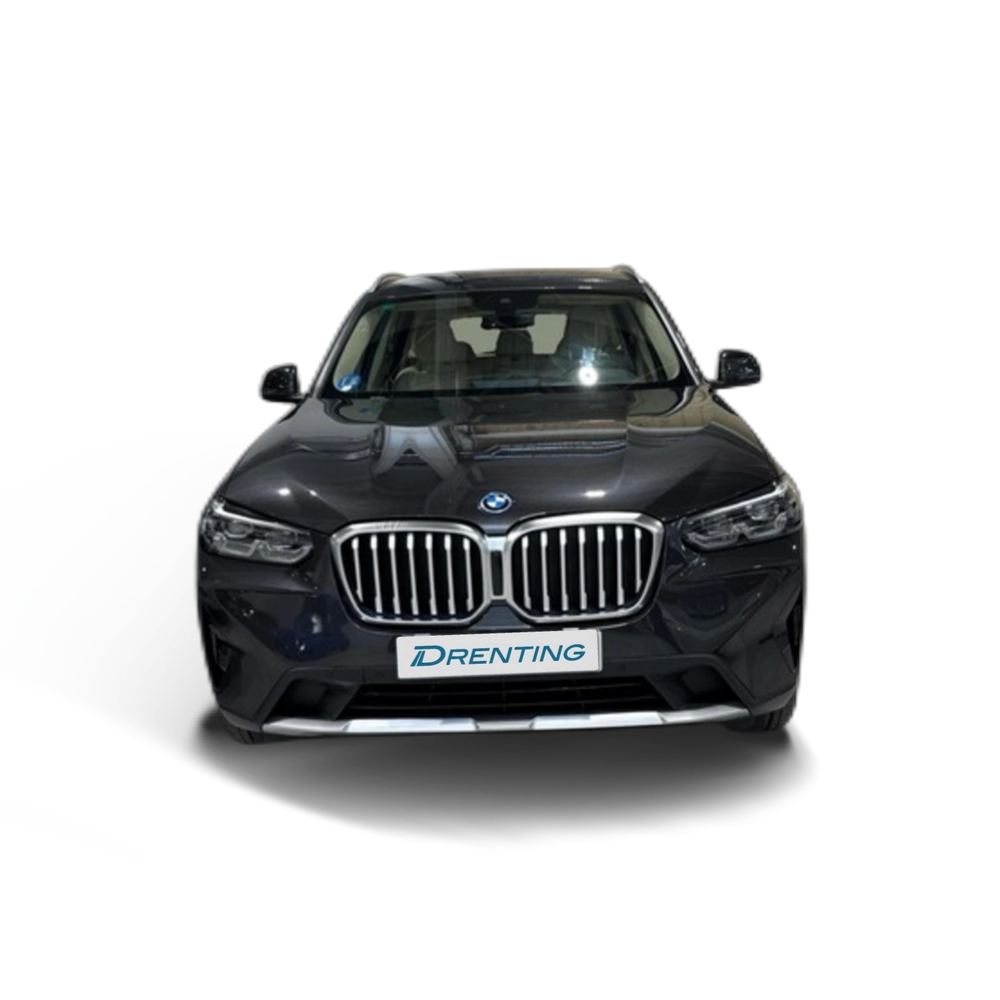 Renting BMW X3 xDrive30e xLine 215 kW (292 CV) 6