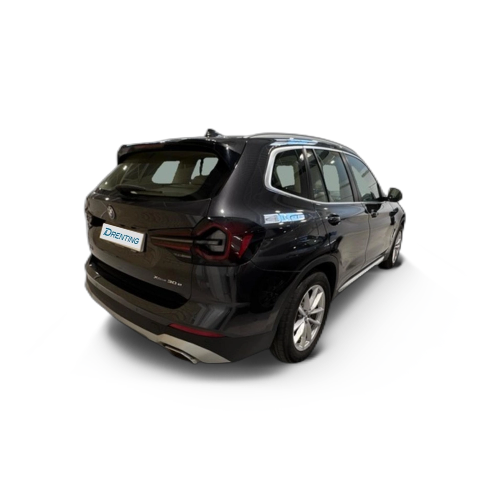Renting BMW X3 xDrive30e xLine 215 kW (292 CV) 6