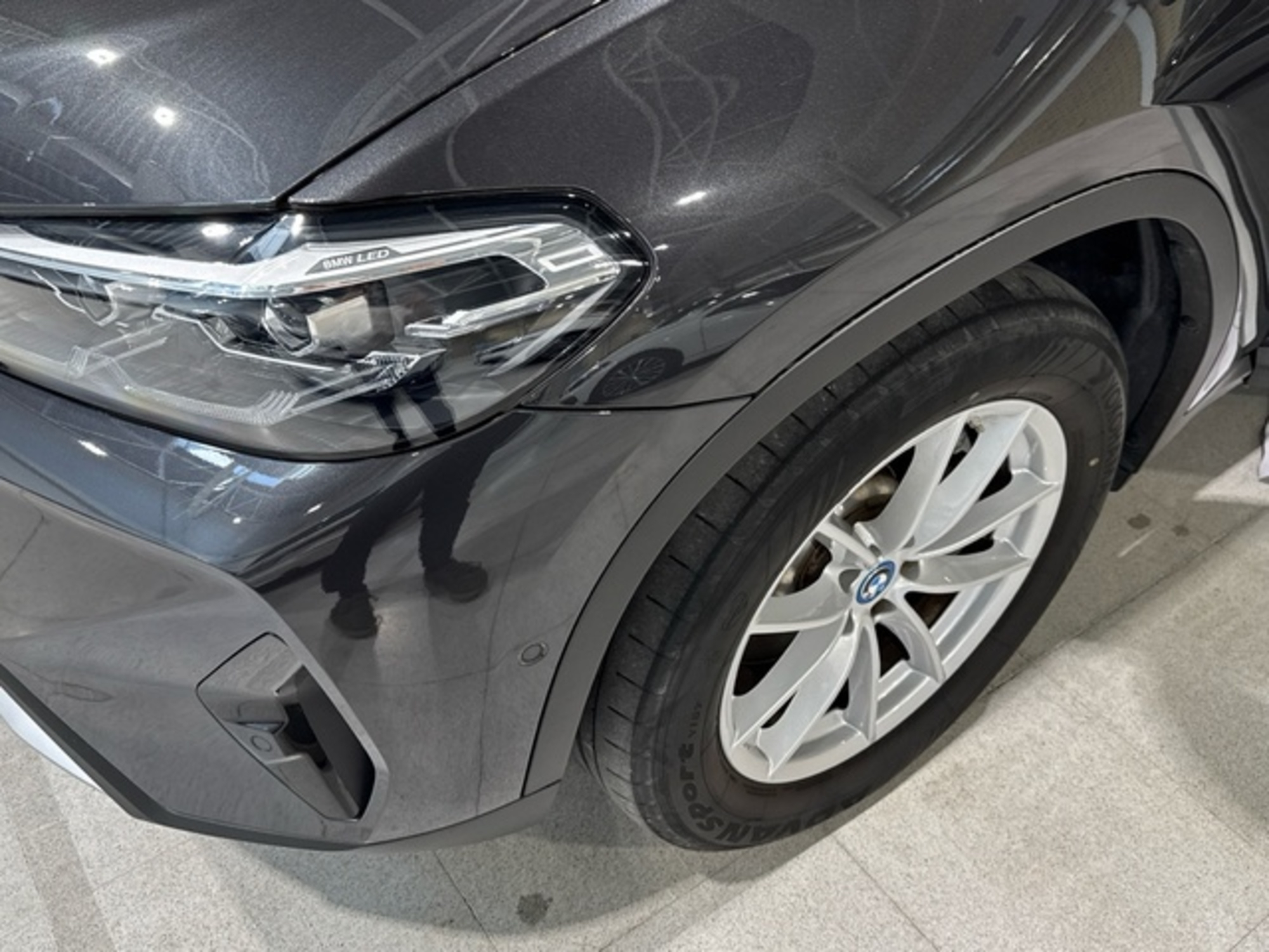 Renting BMW X3 xDrive30e xLine 215 kW (292 CV) 6