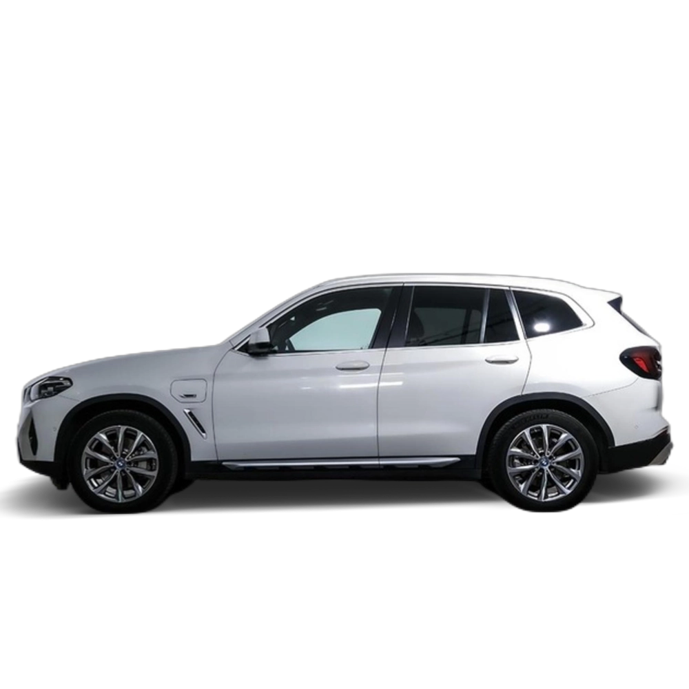 Renting BMW X3 xDrive30e xLine 215 kW (292 CV) 6 1