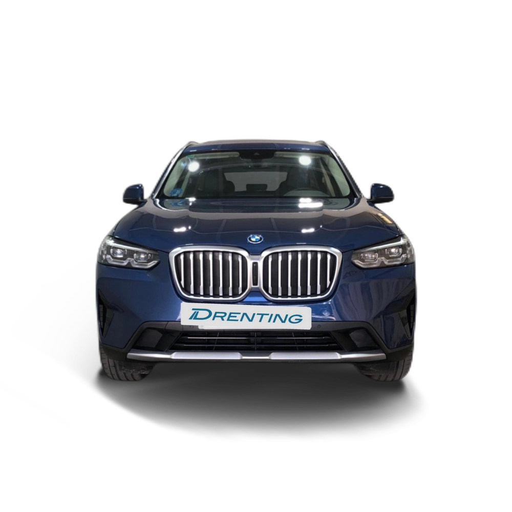 Renting BMW X3 xDrive30e xLine 215 kW (292 CV) 6 1