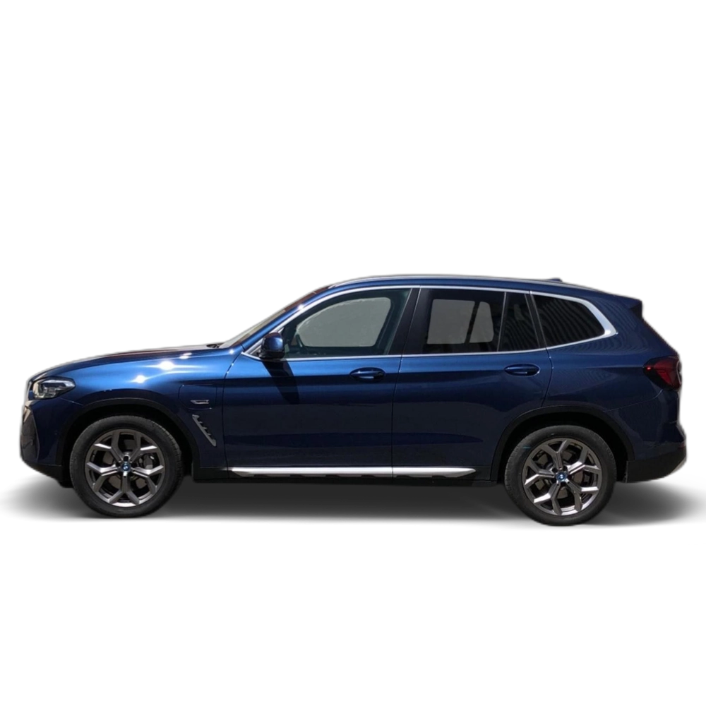 Renting BMW X3 xDrive30e xLine 215 kW (292 CV) 6 1