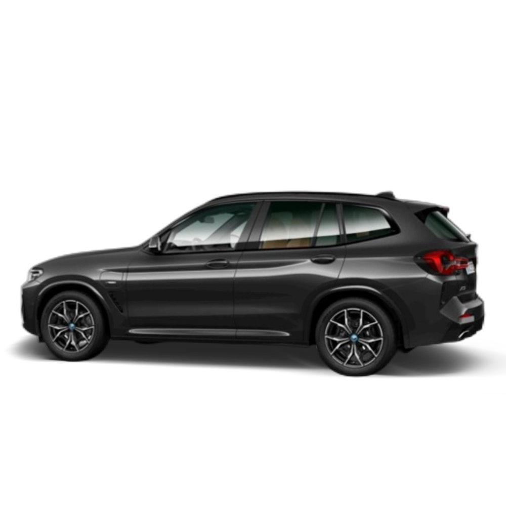 Renting BMW X3 xDrive30e xLine 215 kW (292 CV) 8 1