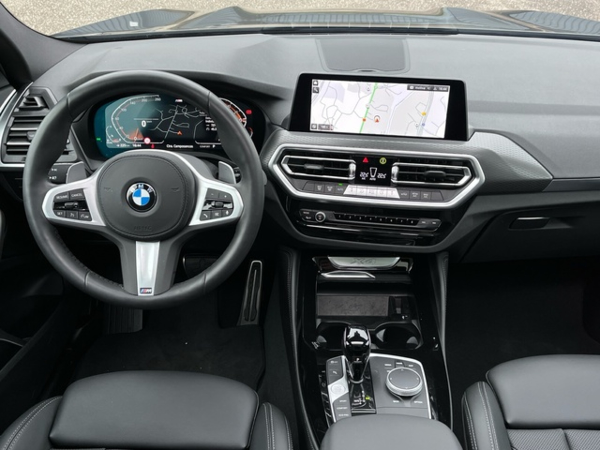 Renting BMW X4 xDrive20d xLine 140 kW (190 CV) 20 2