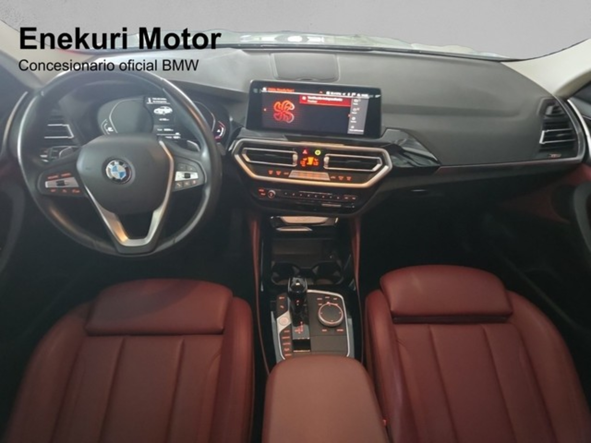 Renting BMW X4 xDrive20d xLine 140 kW (190 CV) 4 1