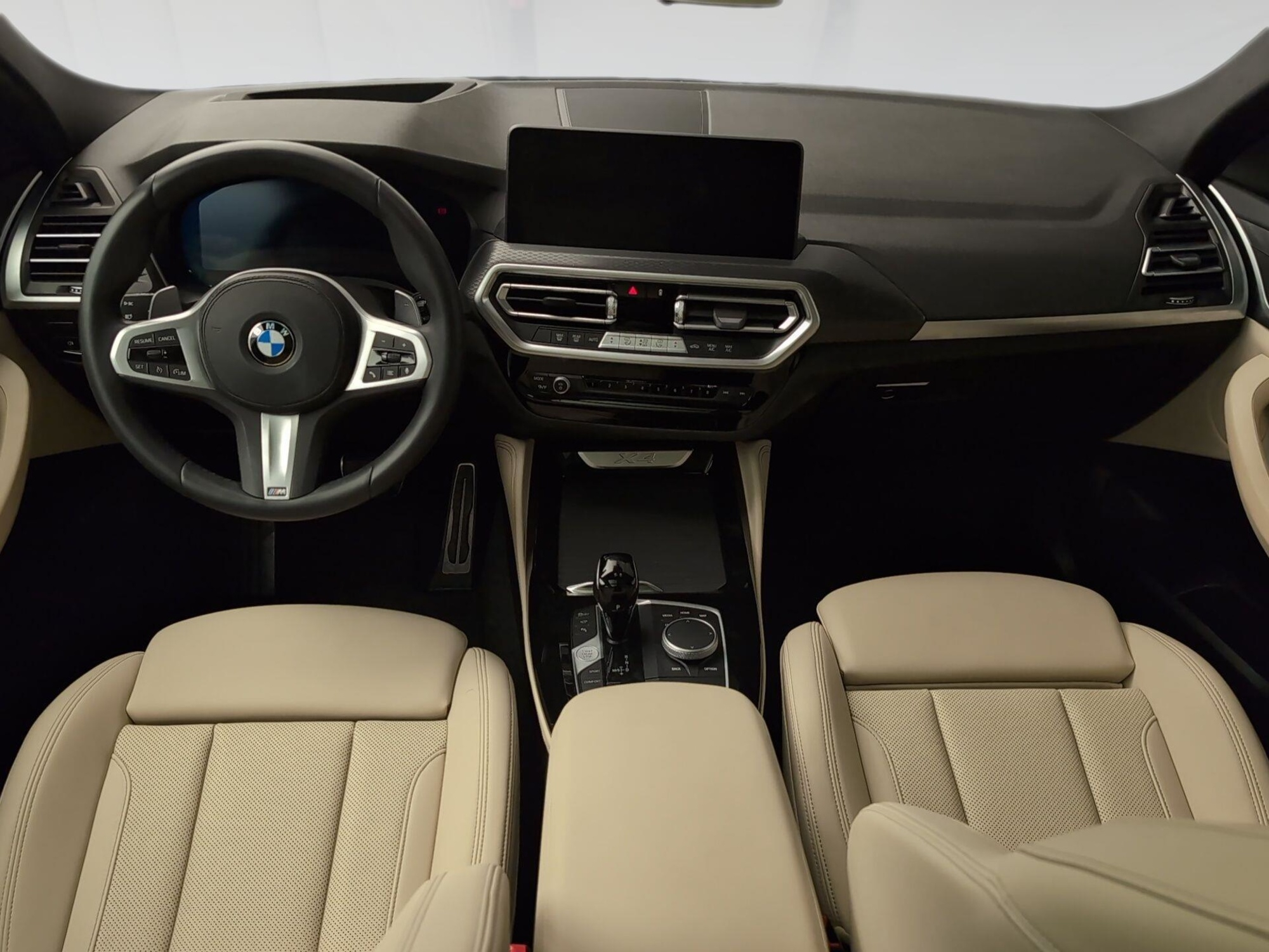 Renting BMW X4 xDrive20d xLine 140 kW (190 CV) 4 2