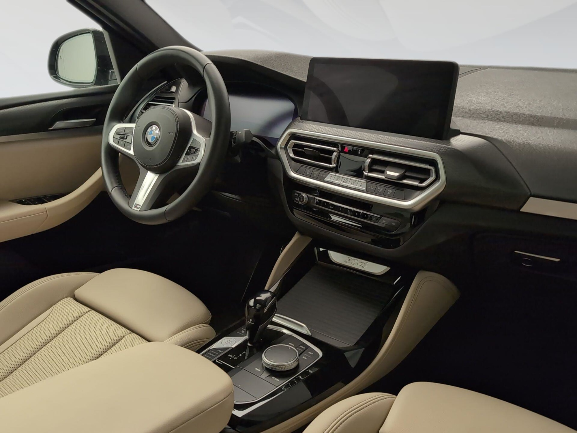 Renting BMW X4 xDrive20d xLine 140 kW (190 CV) 4 2