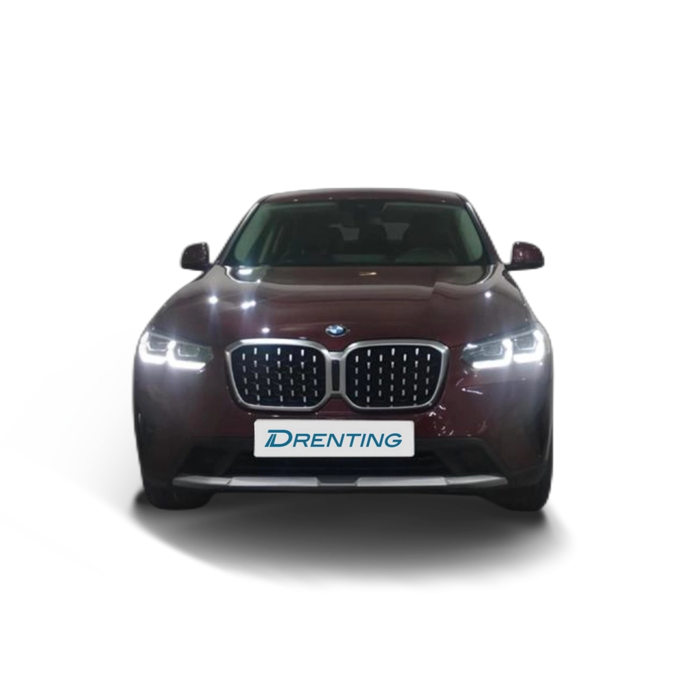 Renting BMW X4 xDrive30i 185 kW (252 CV)