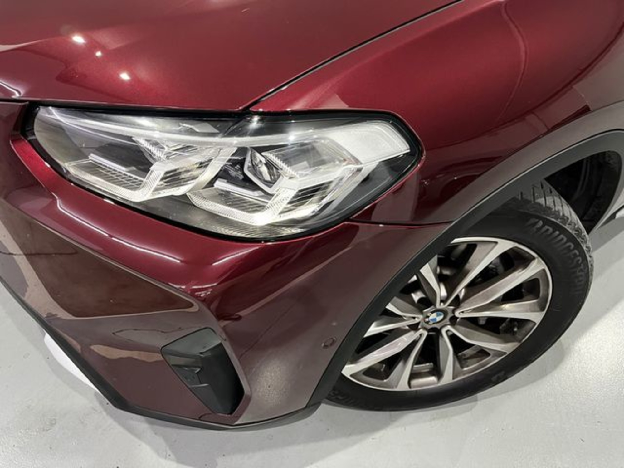 Renting BMW X4 xDrive30i 185 kW (252 CV)