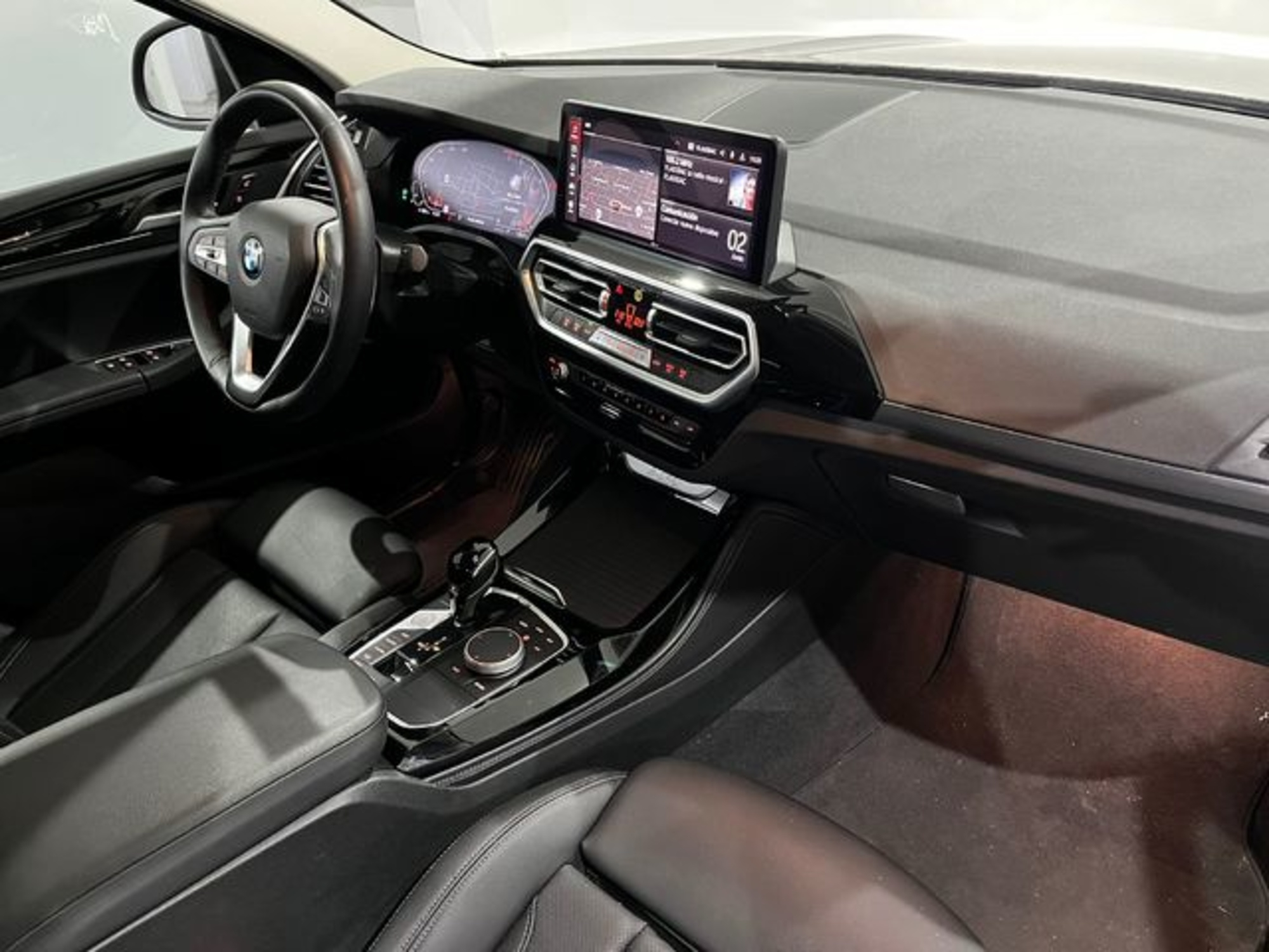 Renting BMW X4 xDrive30i 185 kW (252 CV)