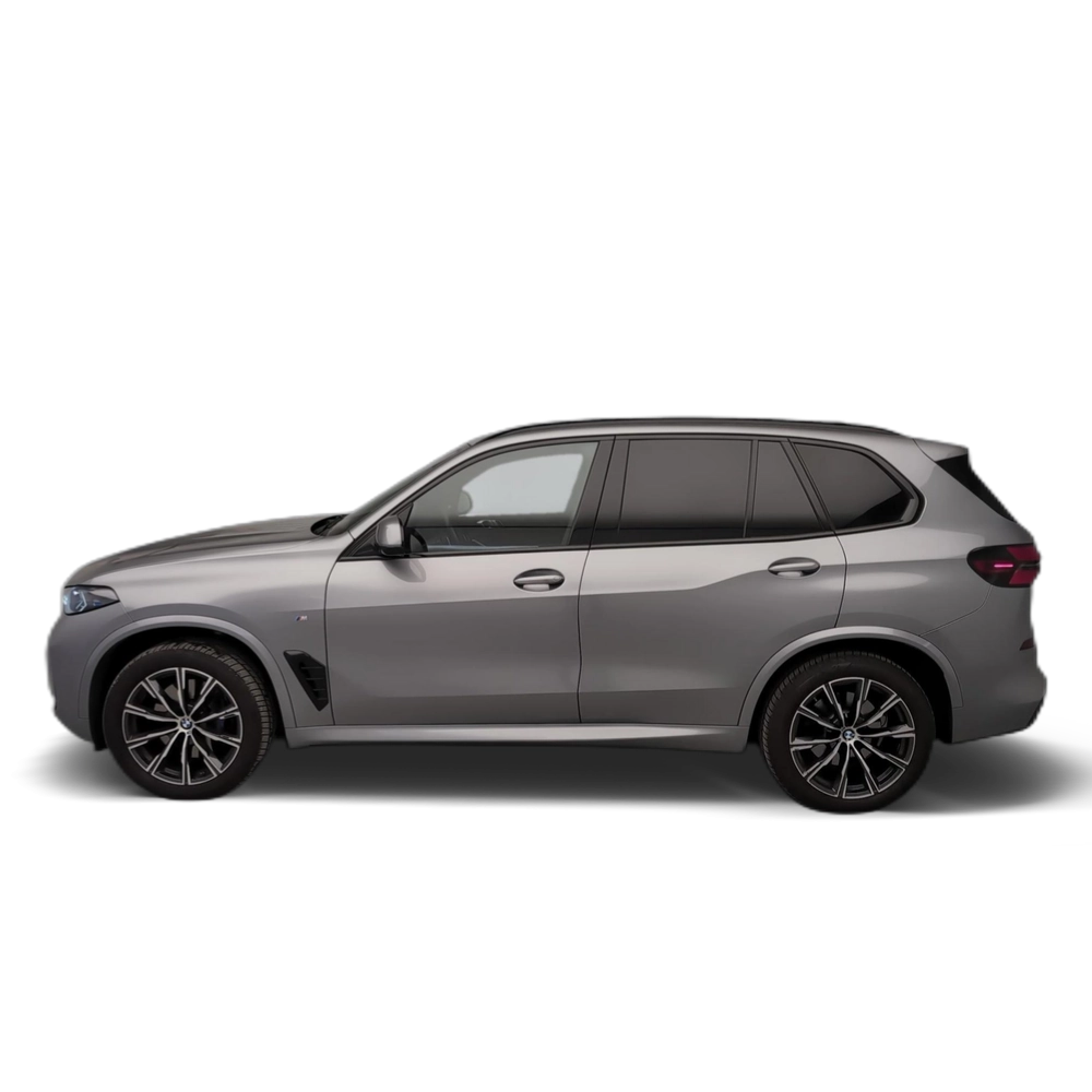 Renting BMW X5 xDrive30d 219 kW (298 CV) 7 1