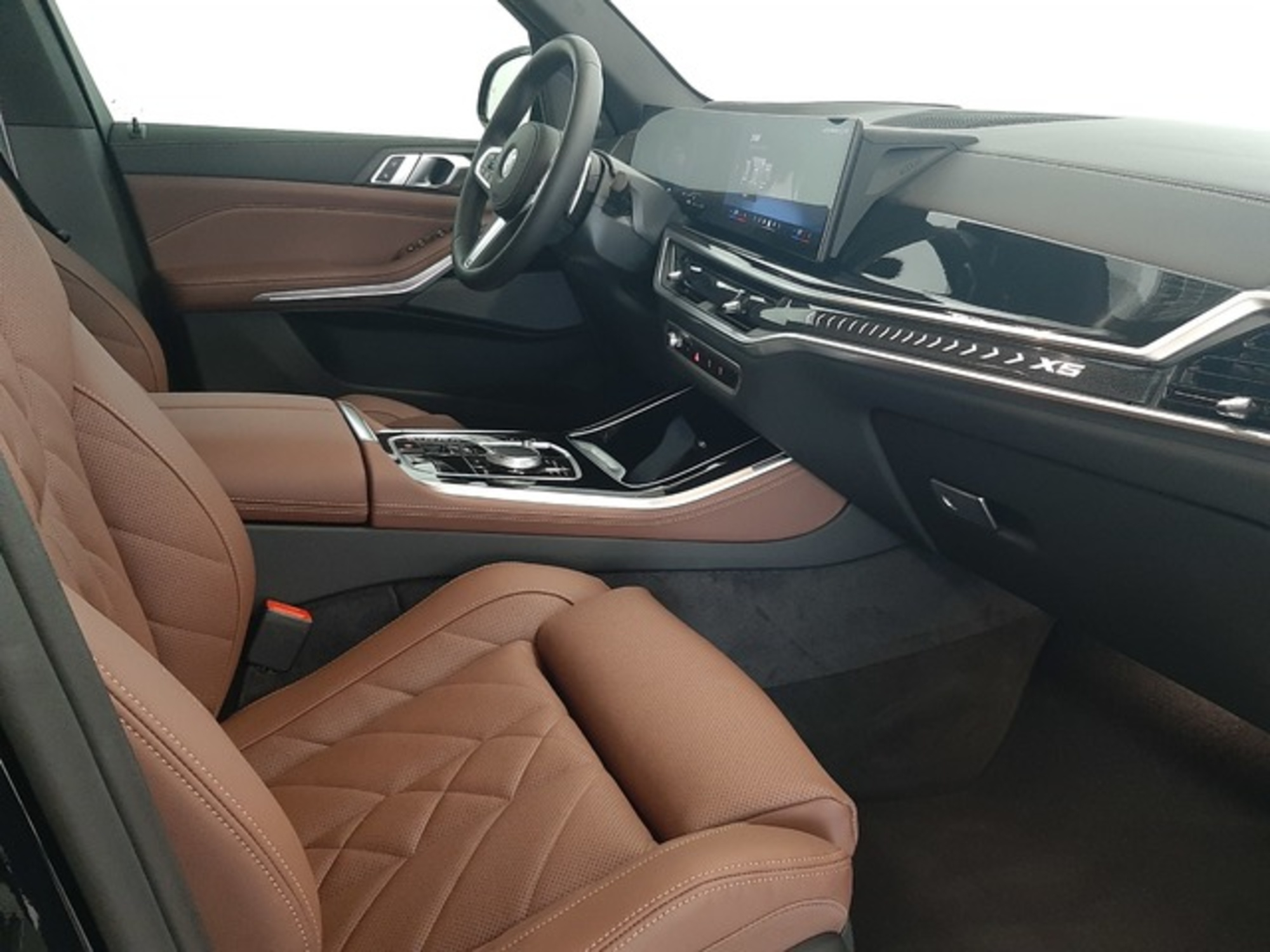 Renting BMW X5 xDrive30d xLine 219 kW (298 CV) 4 1