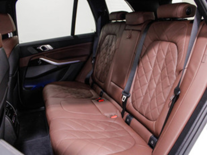 Renting BMW X5 xDrive30d xLine 219 kW (298 CV) 4 3