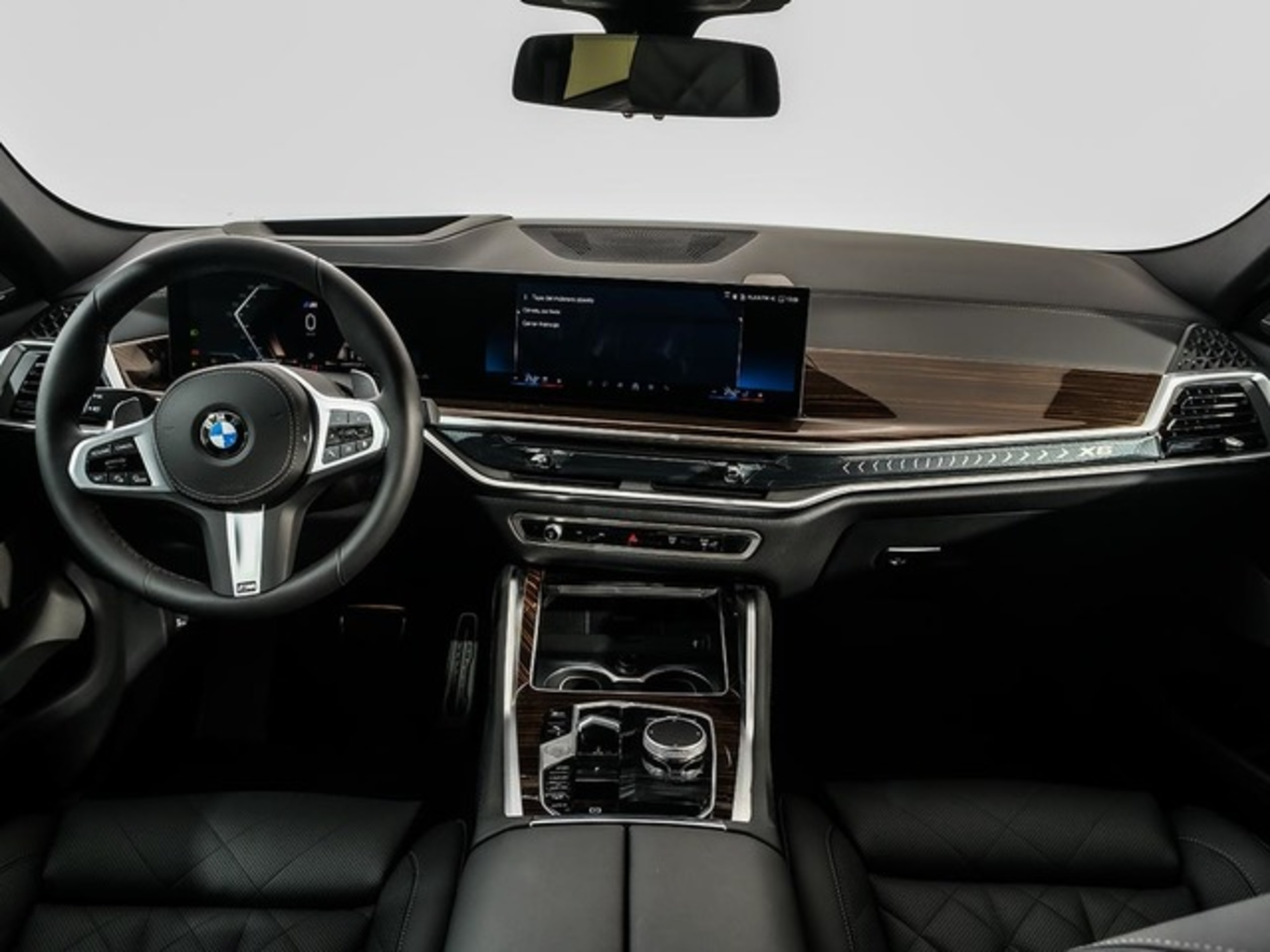 Renting BMW X6 xDrive30d M Sport 210 kW (286 CV) 6
