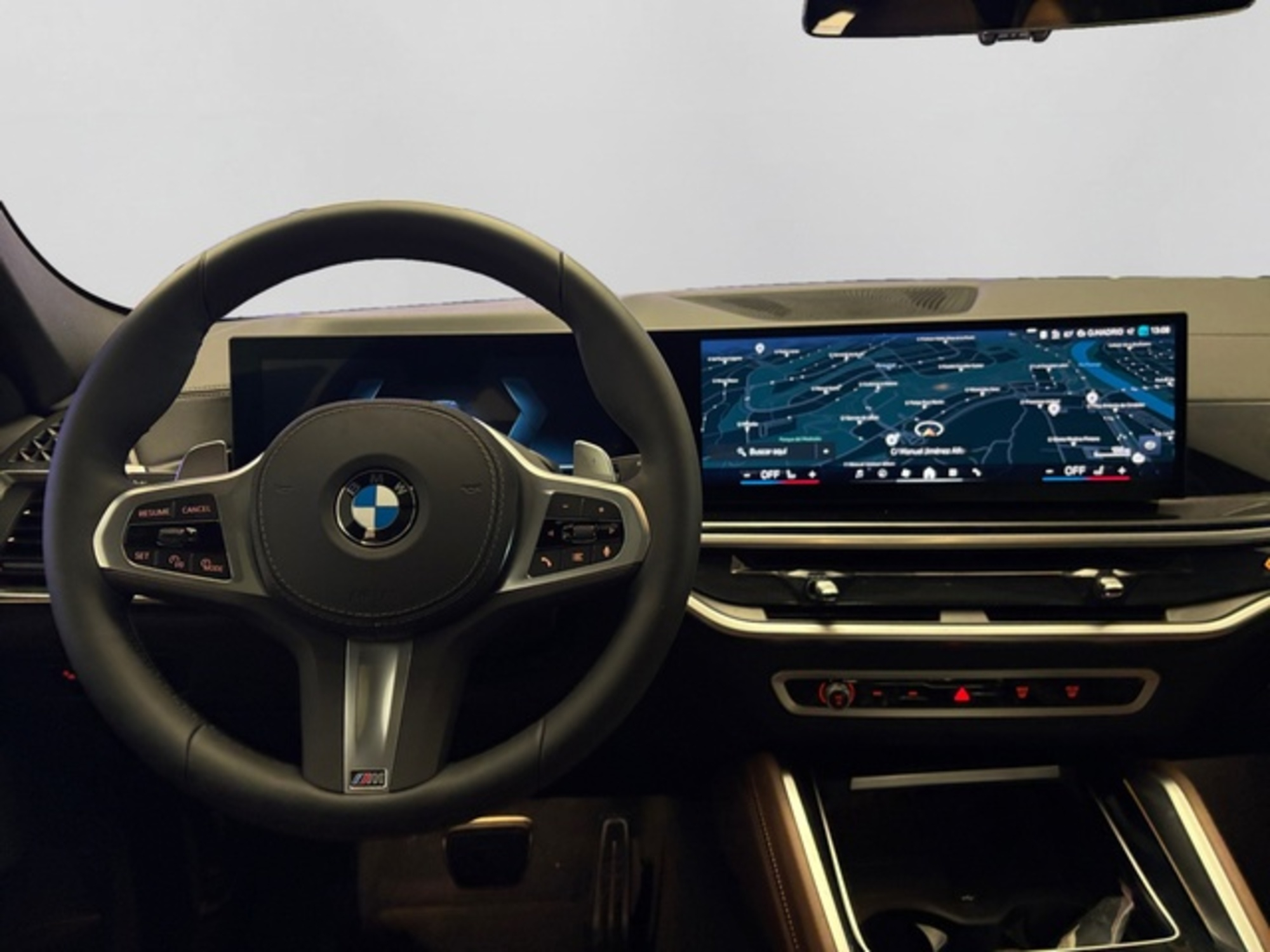 Renting BMW X6 xDrive30d M Sport 210 kW (286 CV) 7