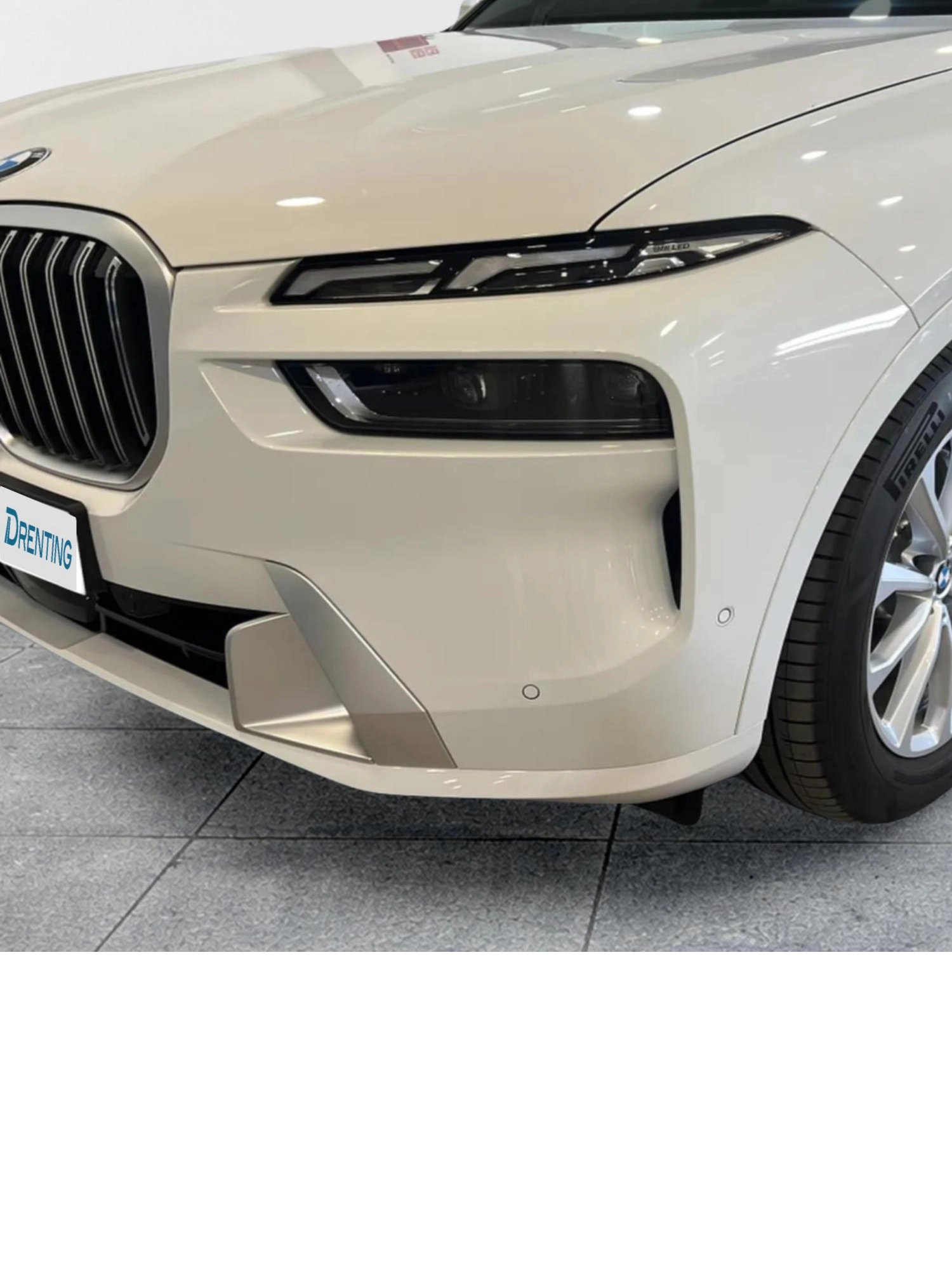 Renting BMW X7 xDrive40i 280 kW (381 CV)