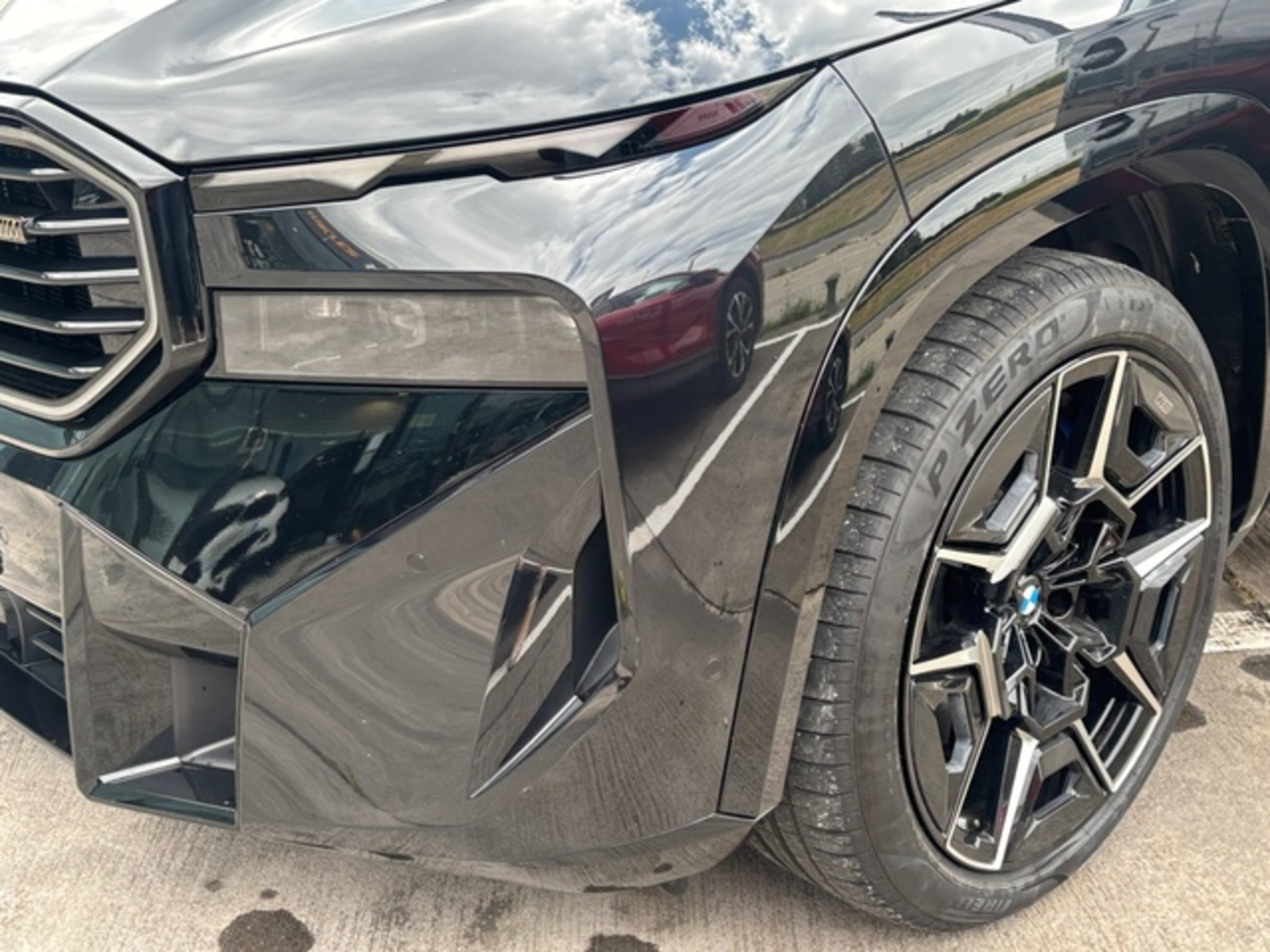 Renting BMW XM 480 kW (653 CV) 2