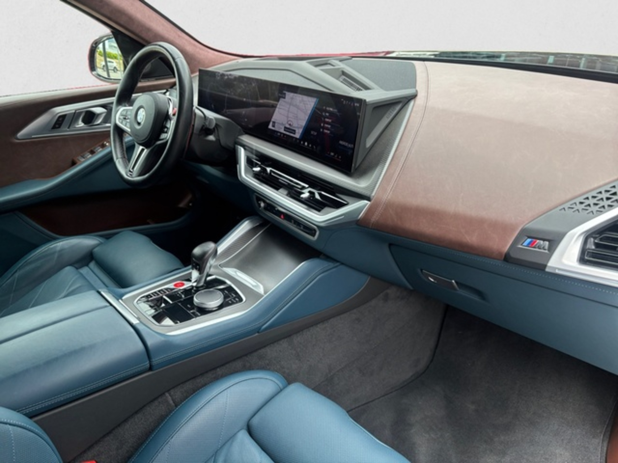 Renting BMW XM 480 kW (653 CV) 2