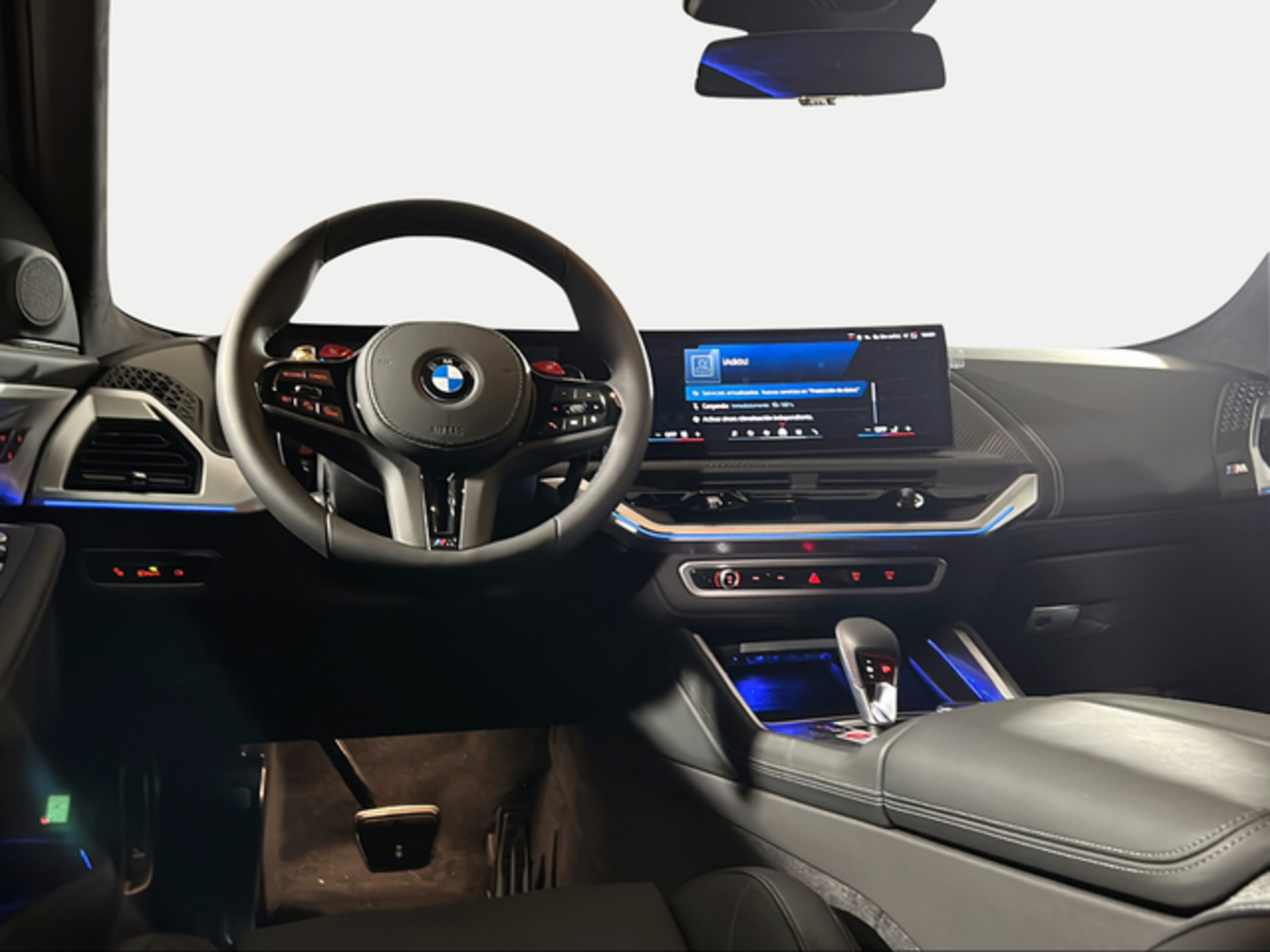 Renting BMW XM 480 kW (653 CV) 3