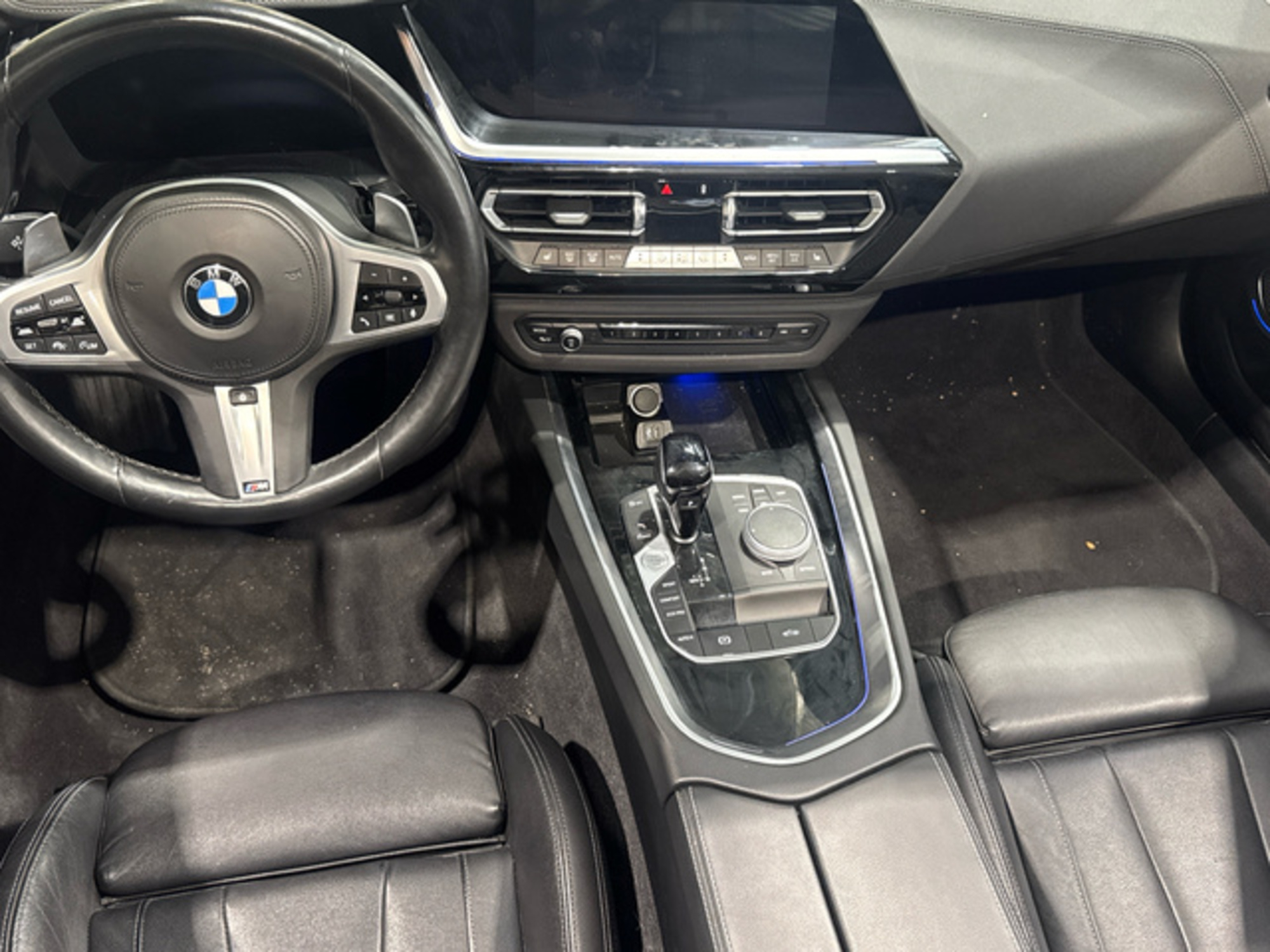 Renting BMW Z4 sDrive20i Cabrio 145 kW (197 CV) 1